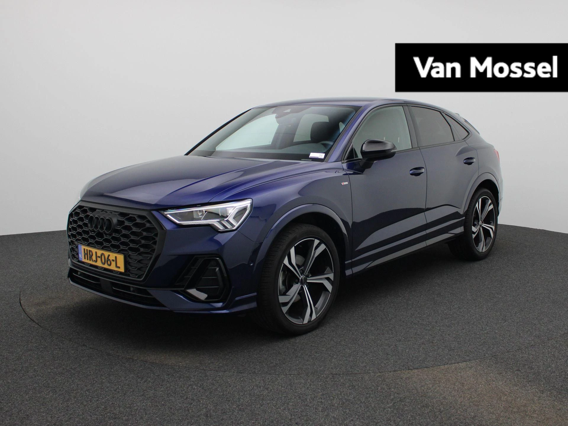 Audi Q3 met kenteken HRJ-06-L – autofoto 2