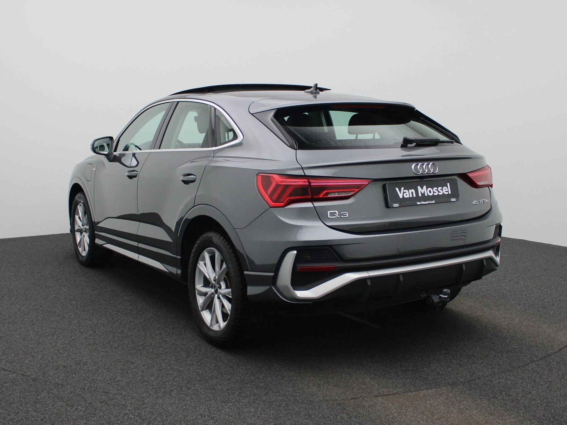 Audi Q3 met kenteken KGF-56-T – autofoto 4