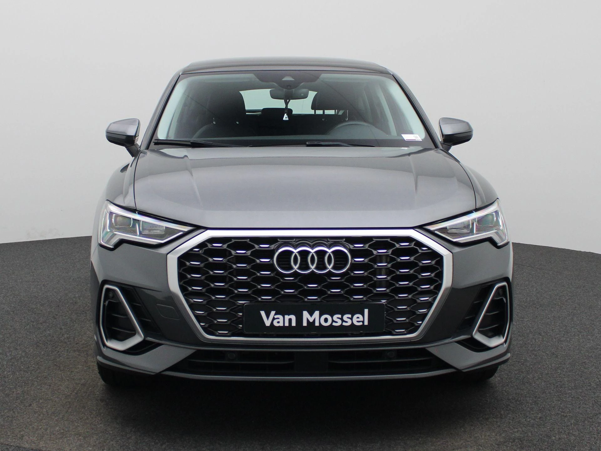 Audi Q3 met kenteken KGF-56-T – autofoto 3
