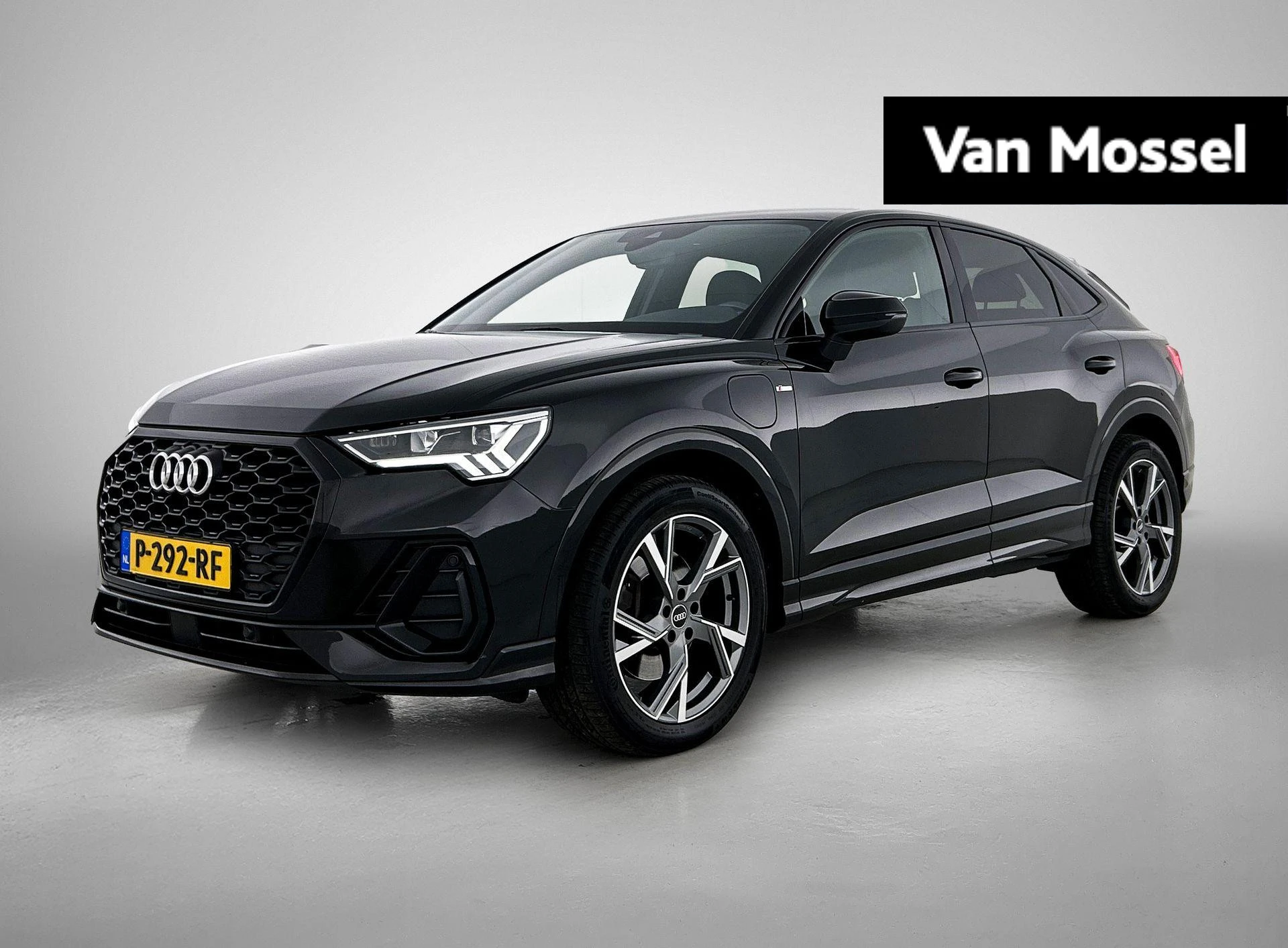 Audi Q3 met kenteken P-292-RF – autofoto 2