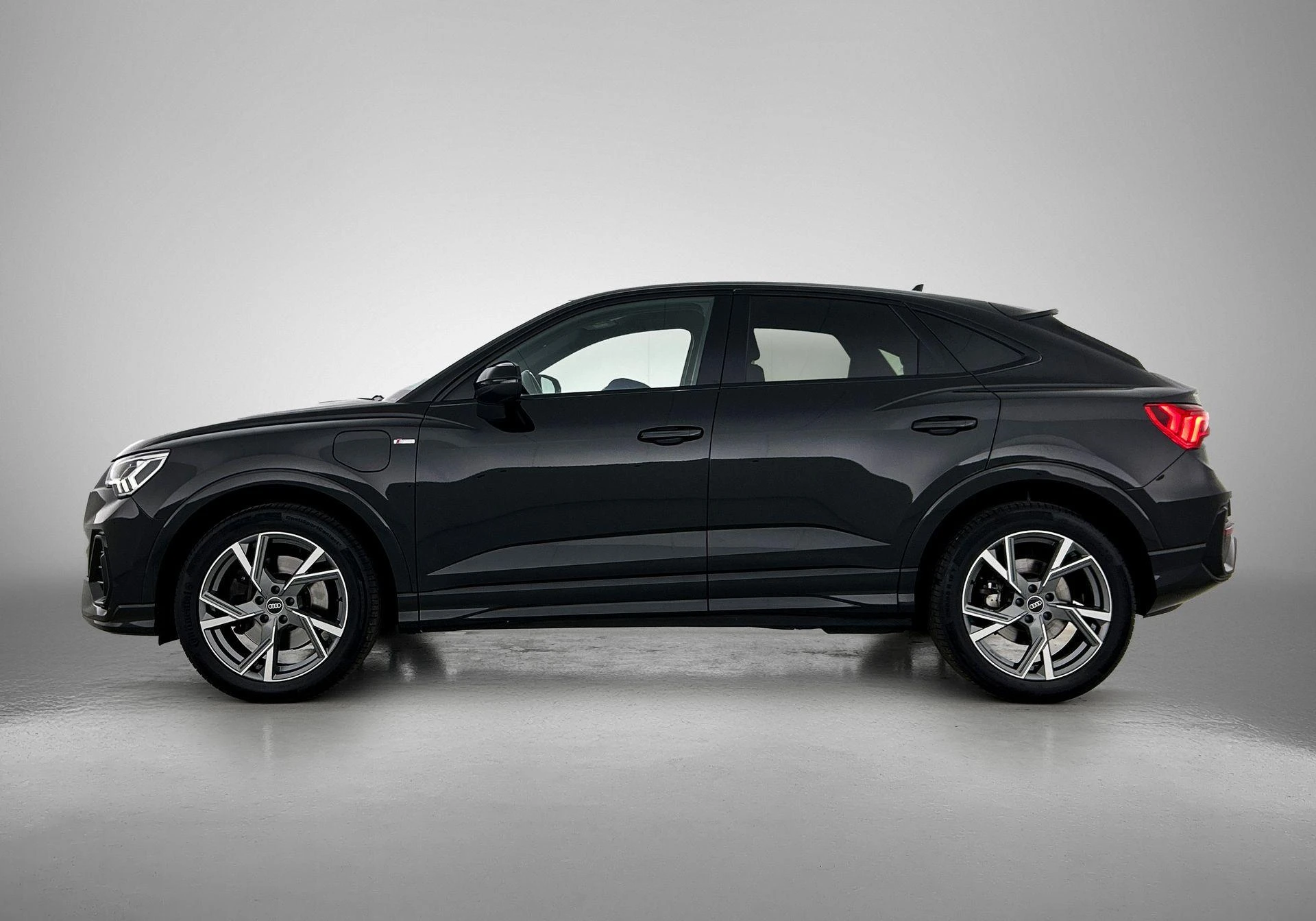Audi Q3 met kenteken P-292-RF – autofoto 4