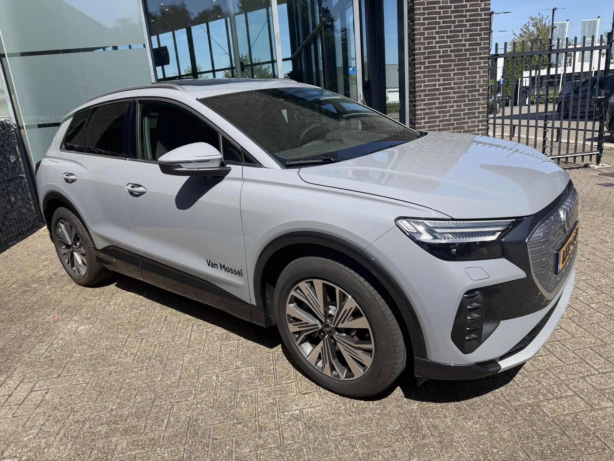 Audi Q4 e-tron – autofoto 5