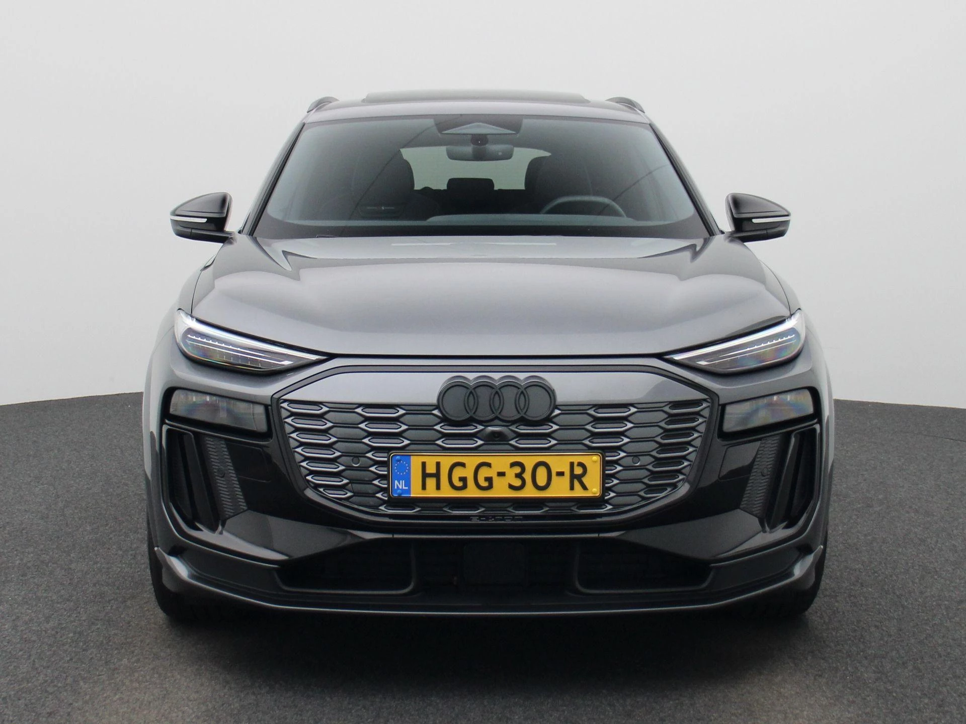 Audi Q6 e-tron – autofoto 3