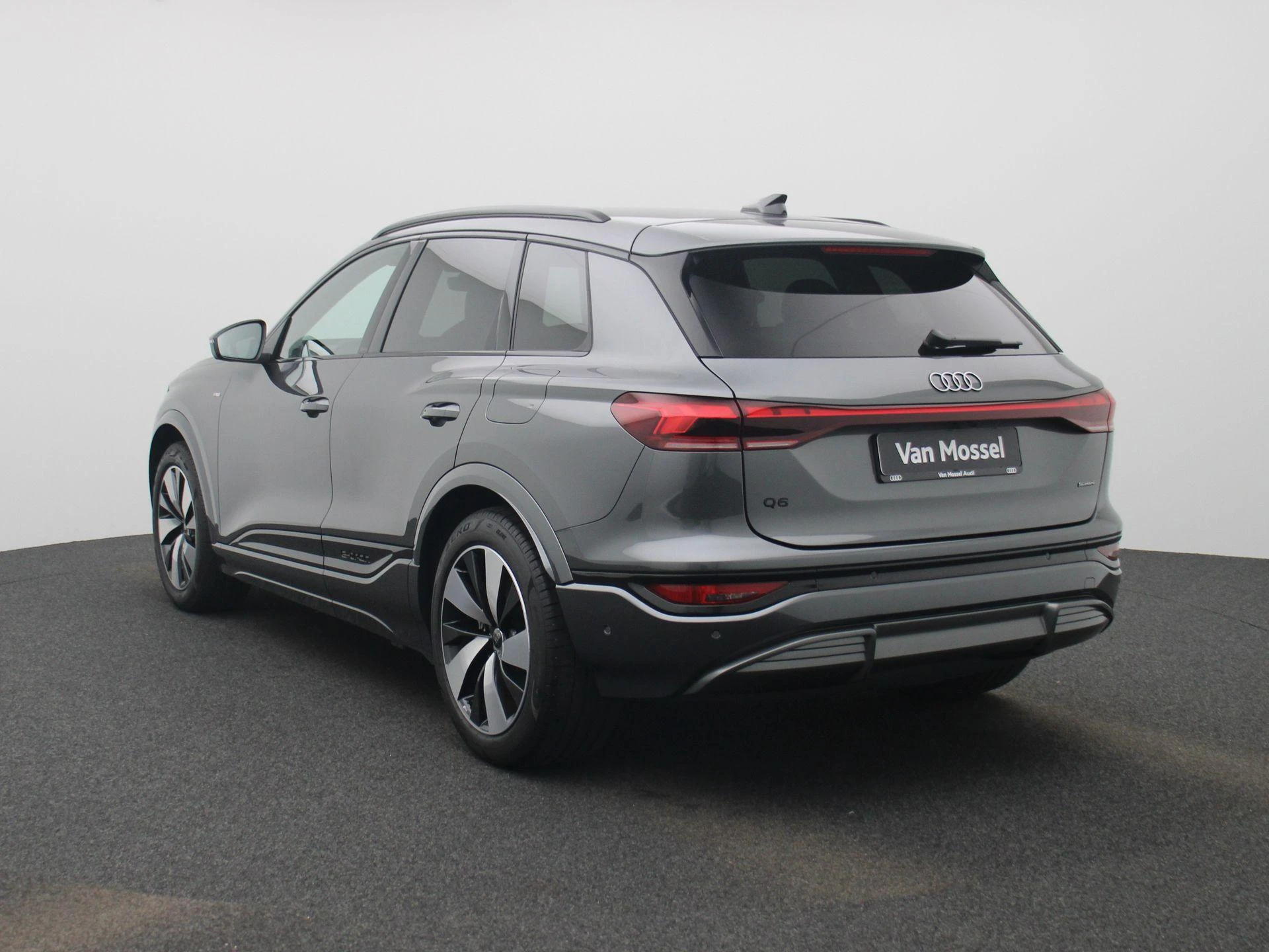 Audi Q6 e-tron – autofoto 4