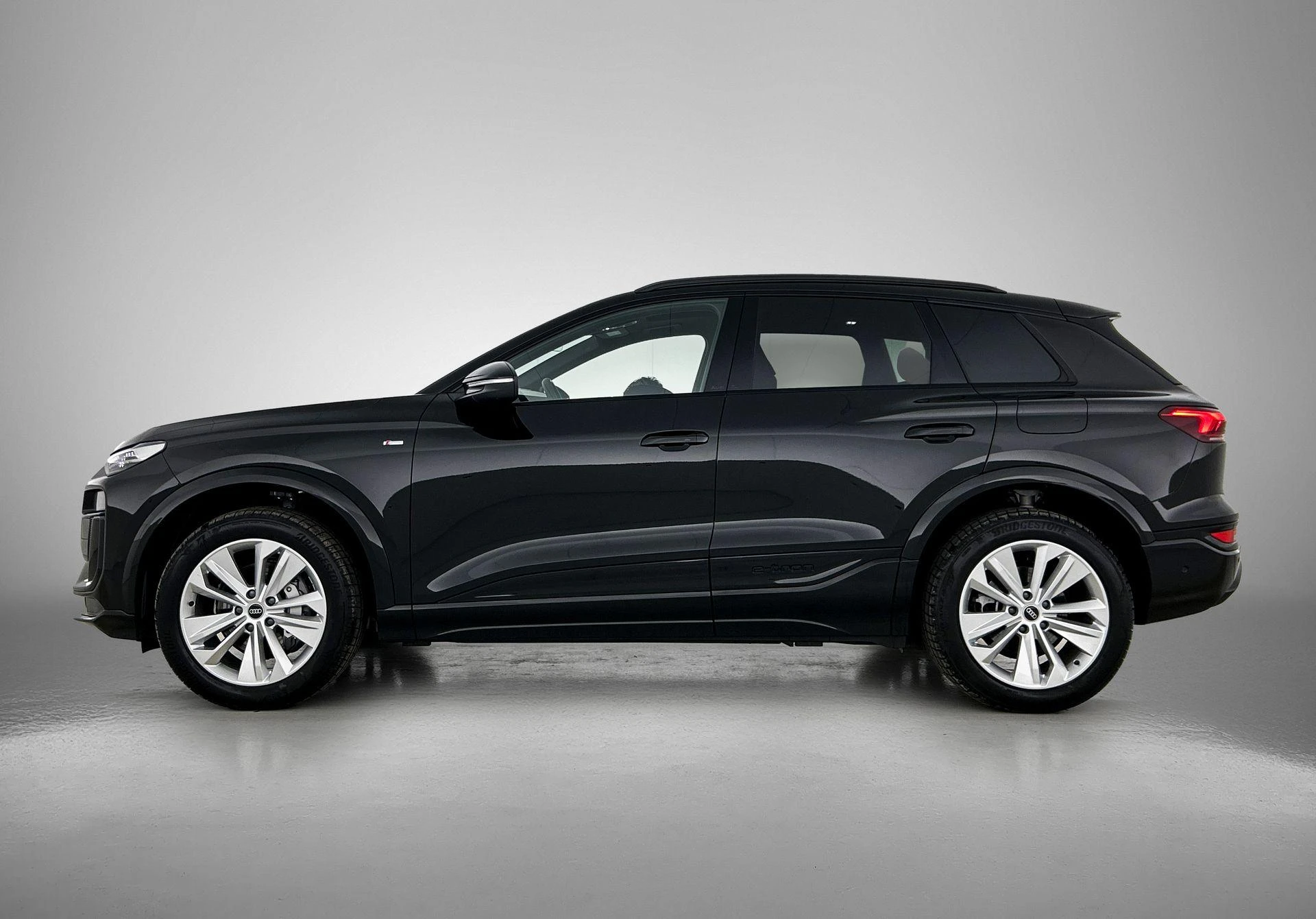 Audi Q6 e-tron – autofoto 4