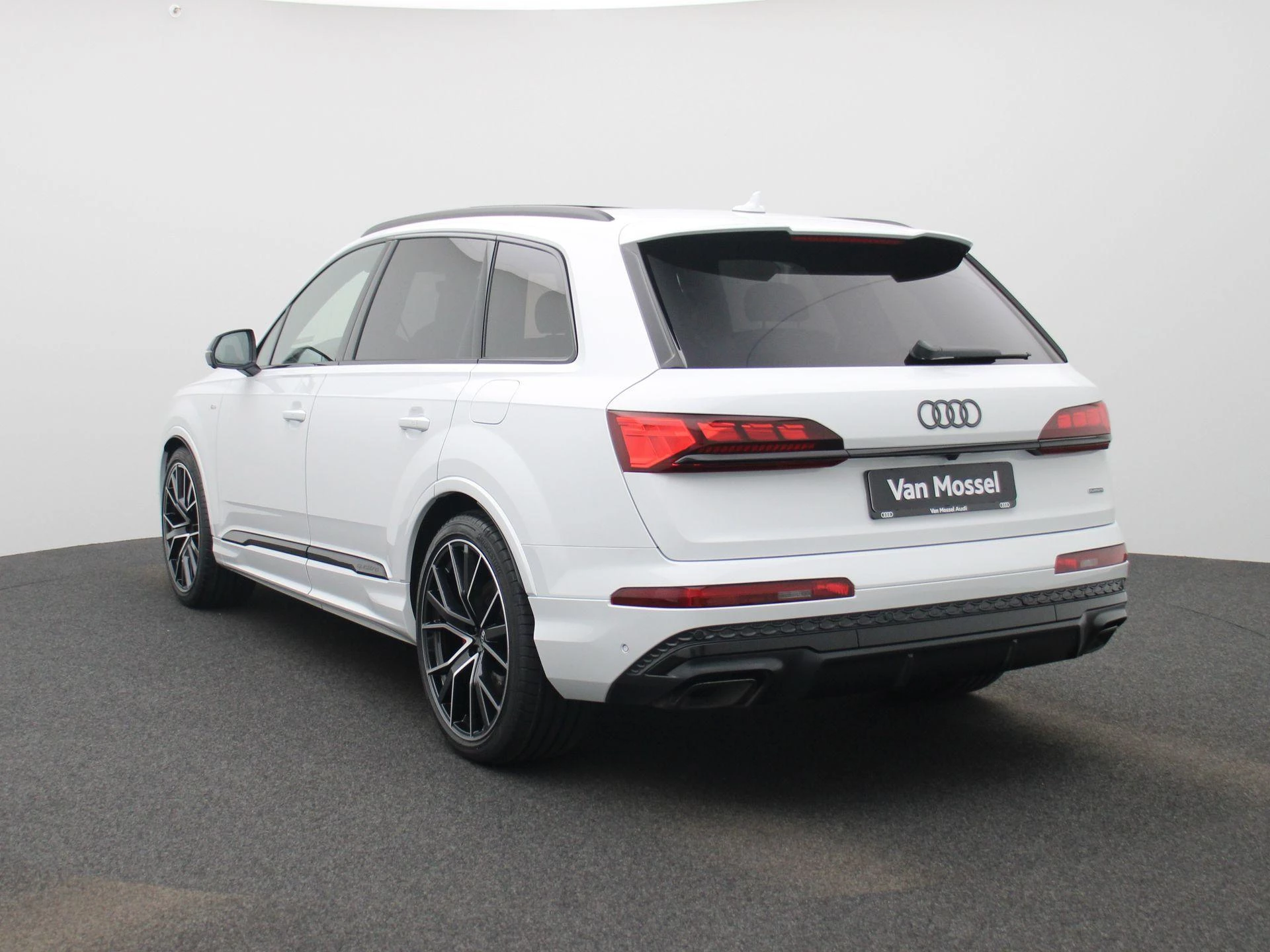 Audi Q7 met kenteken 84 – autofoto 4