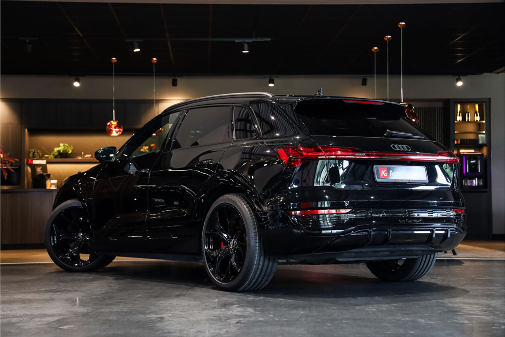 Audi Q8 e-tron – achteraanzicht
