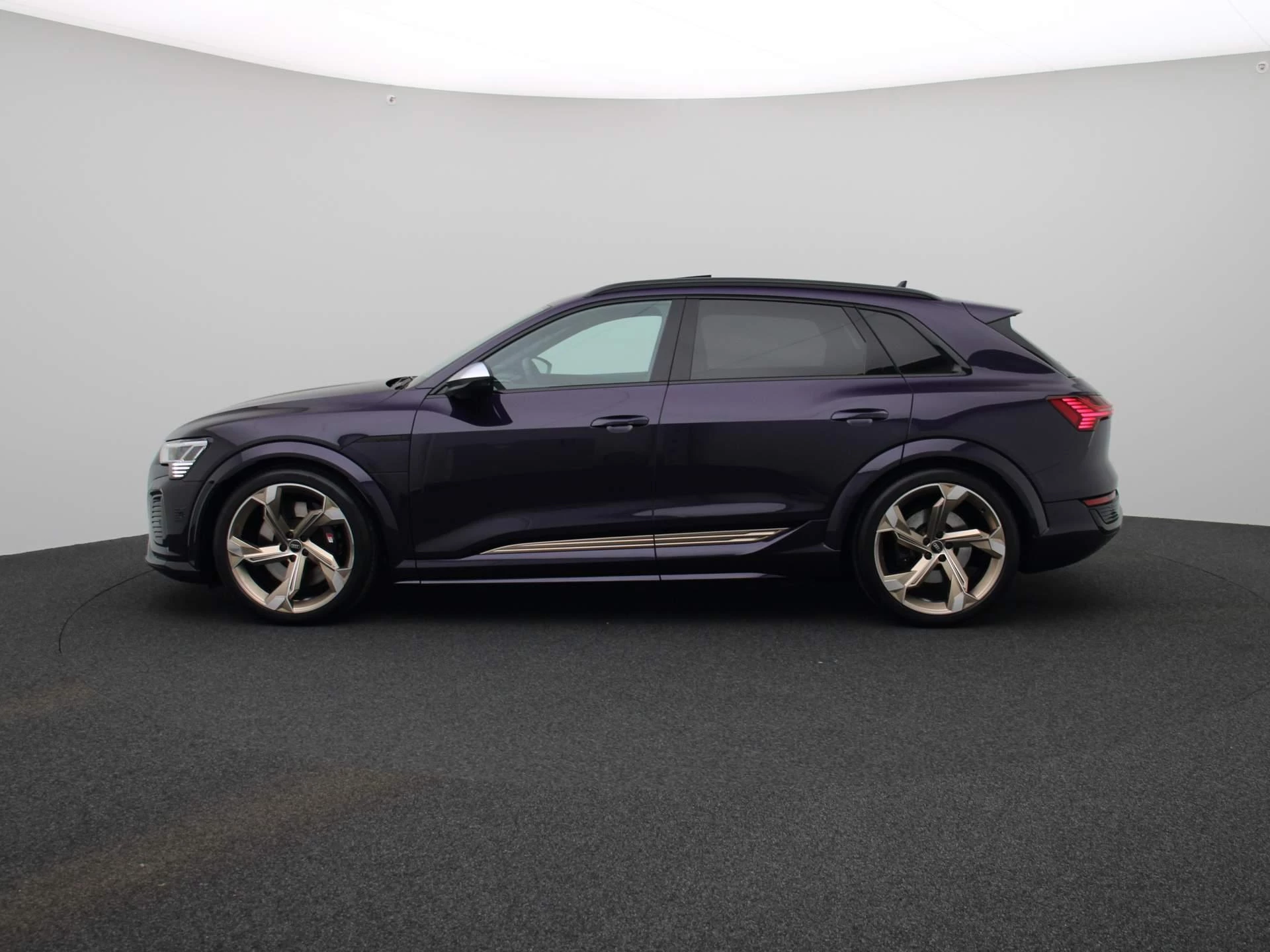 Audi Q8 e-tron – autofoto 5