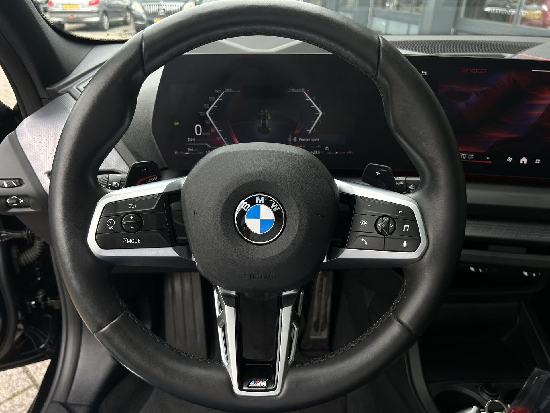 BMW 1-serie met kenteken JFJ-11-N – detailfoto