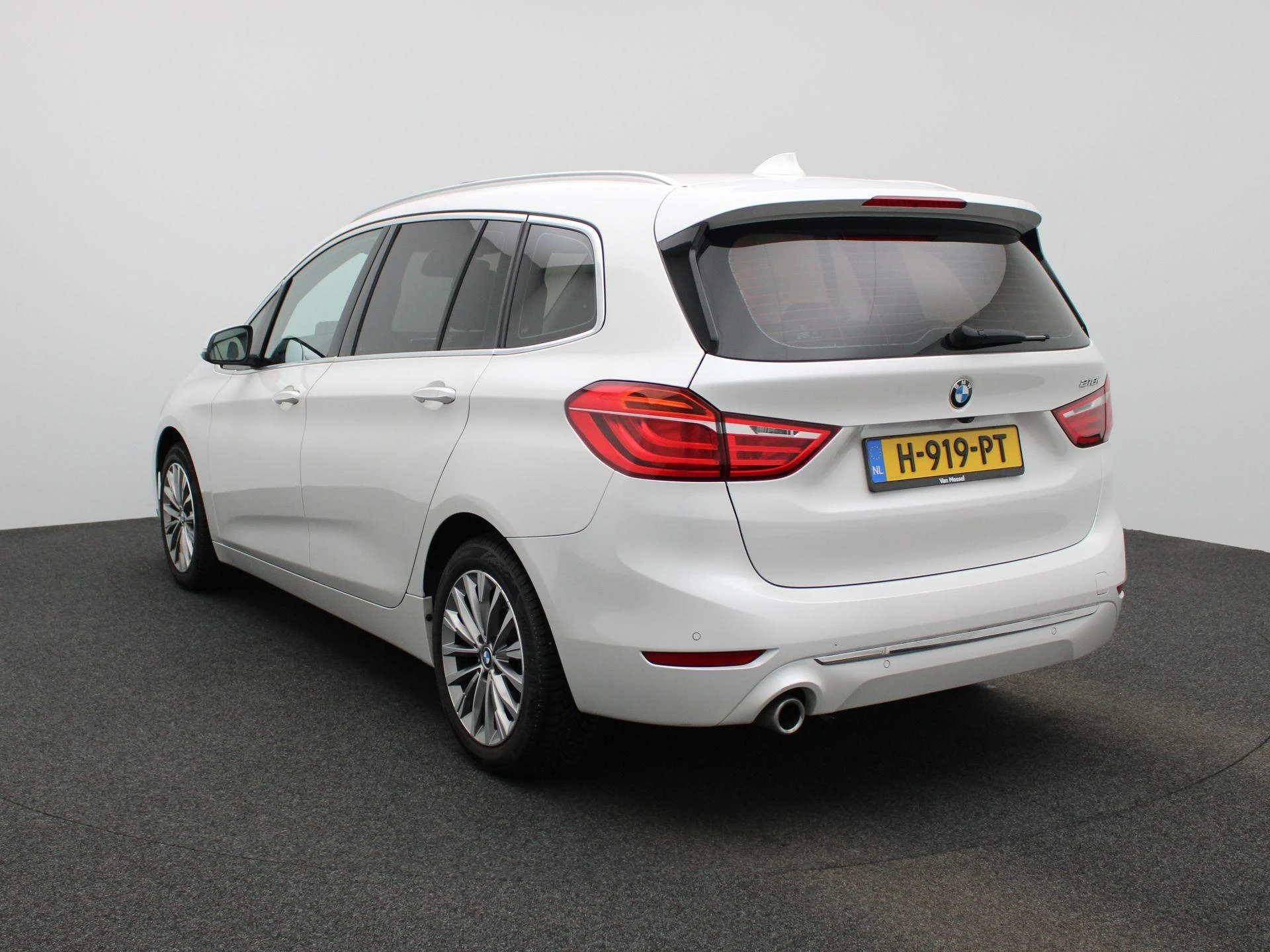 BMW 2-serie met kenteken 66100 – autofoto 3