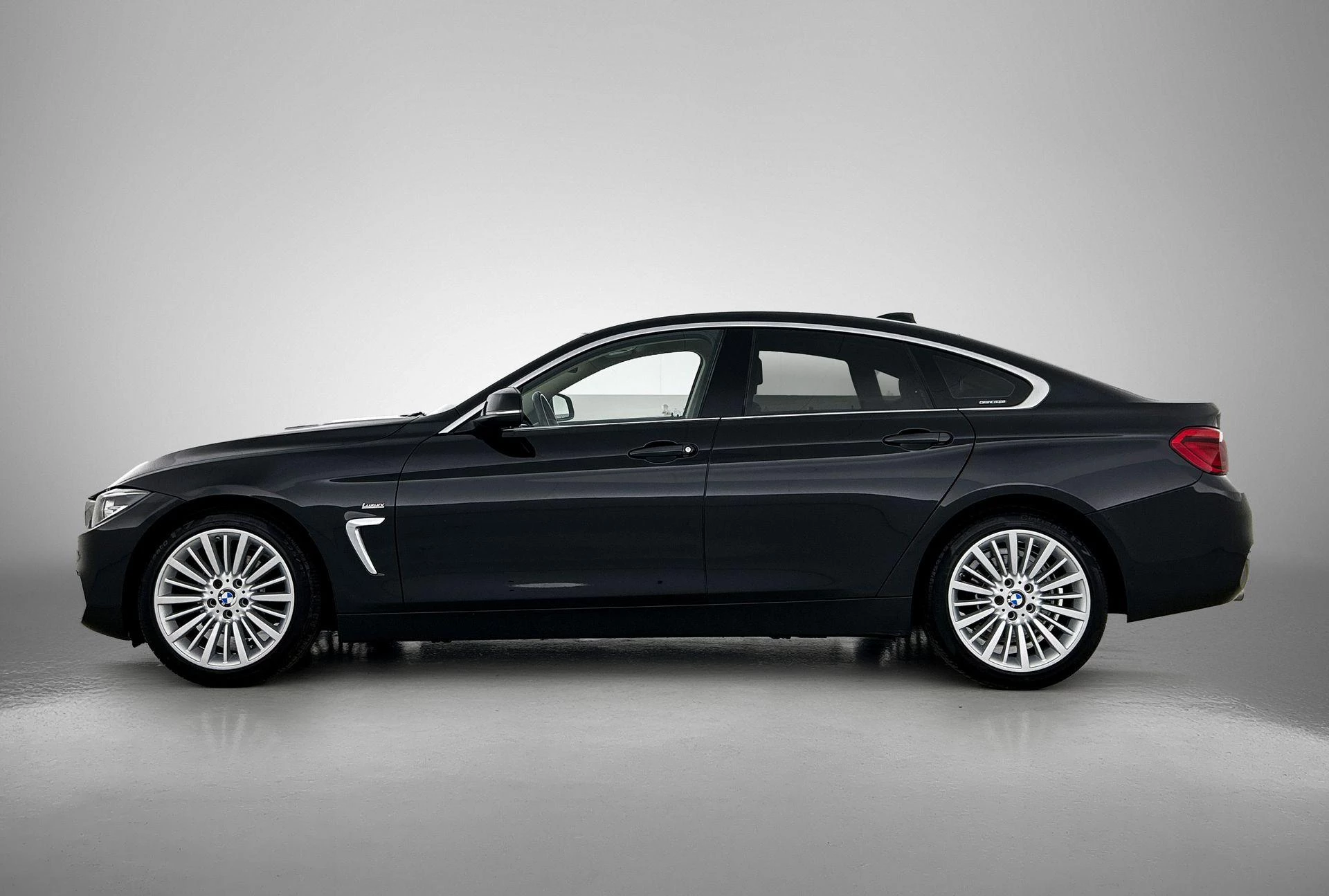 BMW 4-serie met kenteken 58100 – autofoto 4