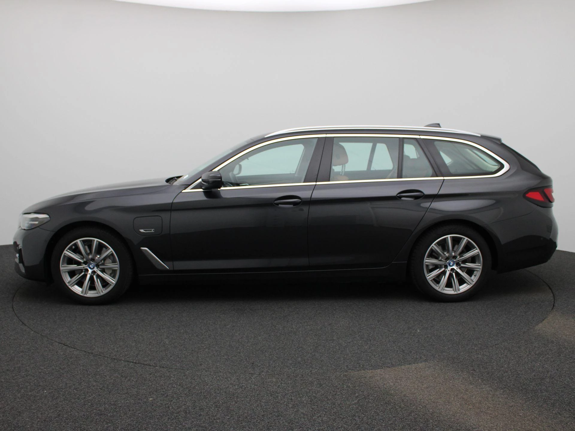 BMW 5-serie met kenteken 16100 – autofoto 5