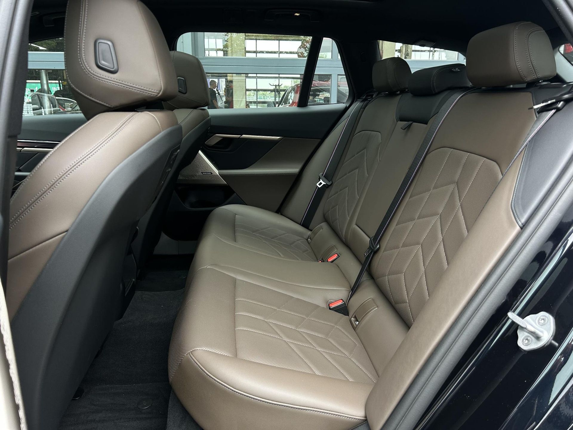 BMW 5-serie met kenteken GZP-21-F – dashboard