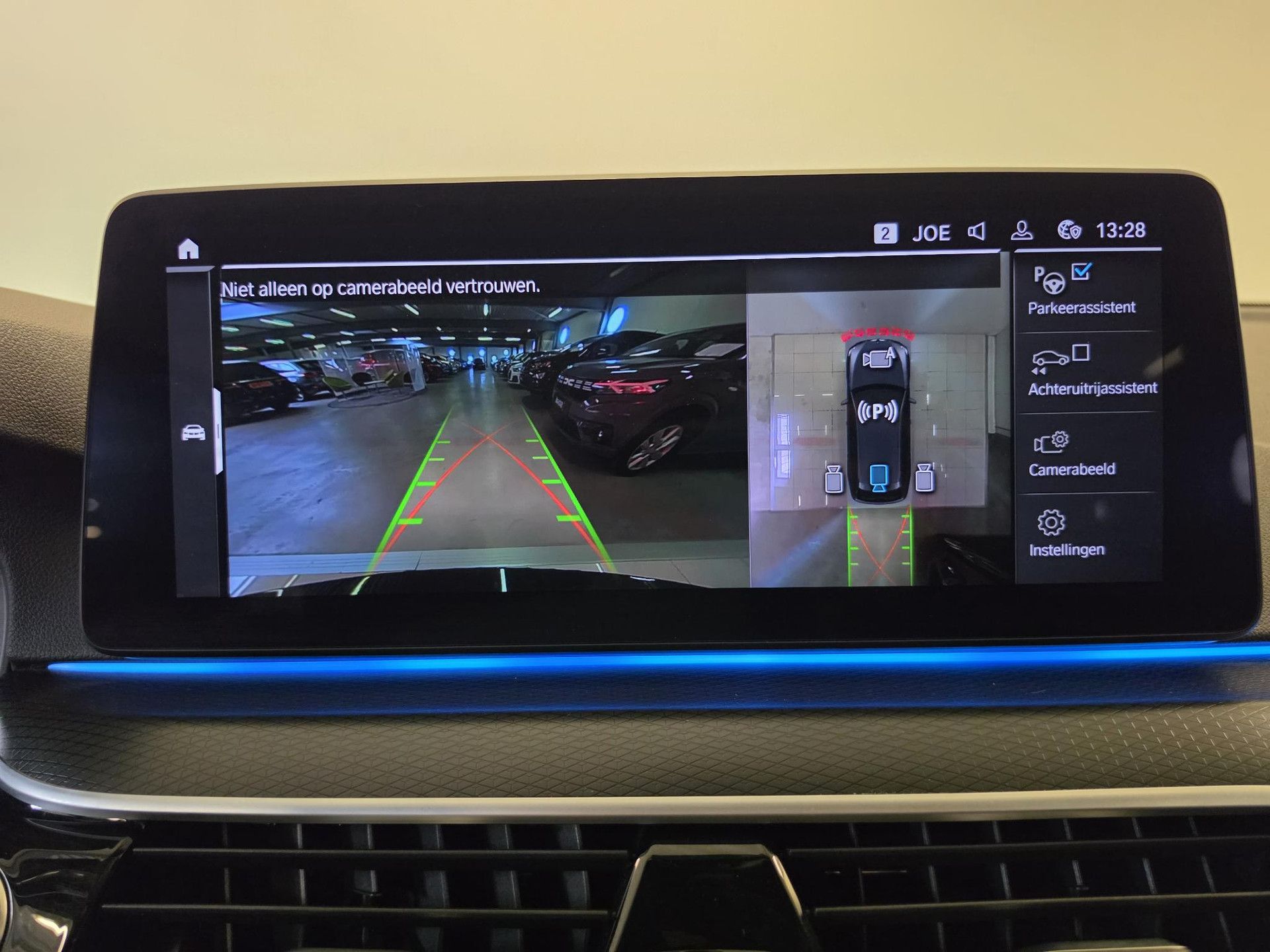 BMW 5-serie met kenteken KGJ-94-S – interieur