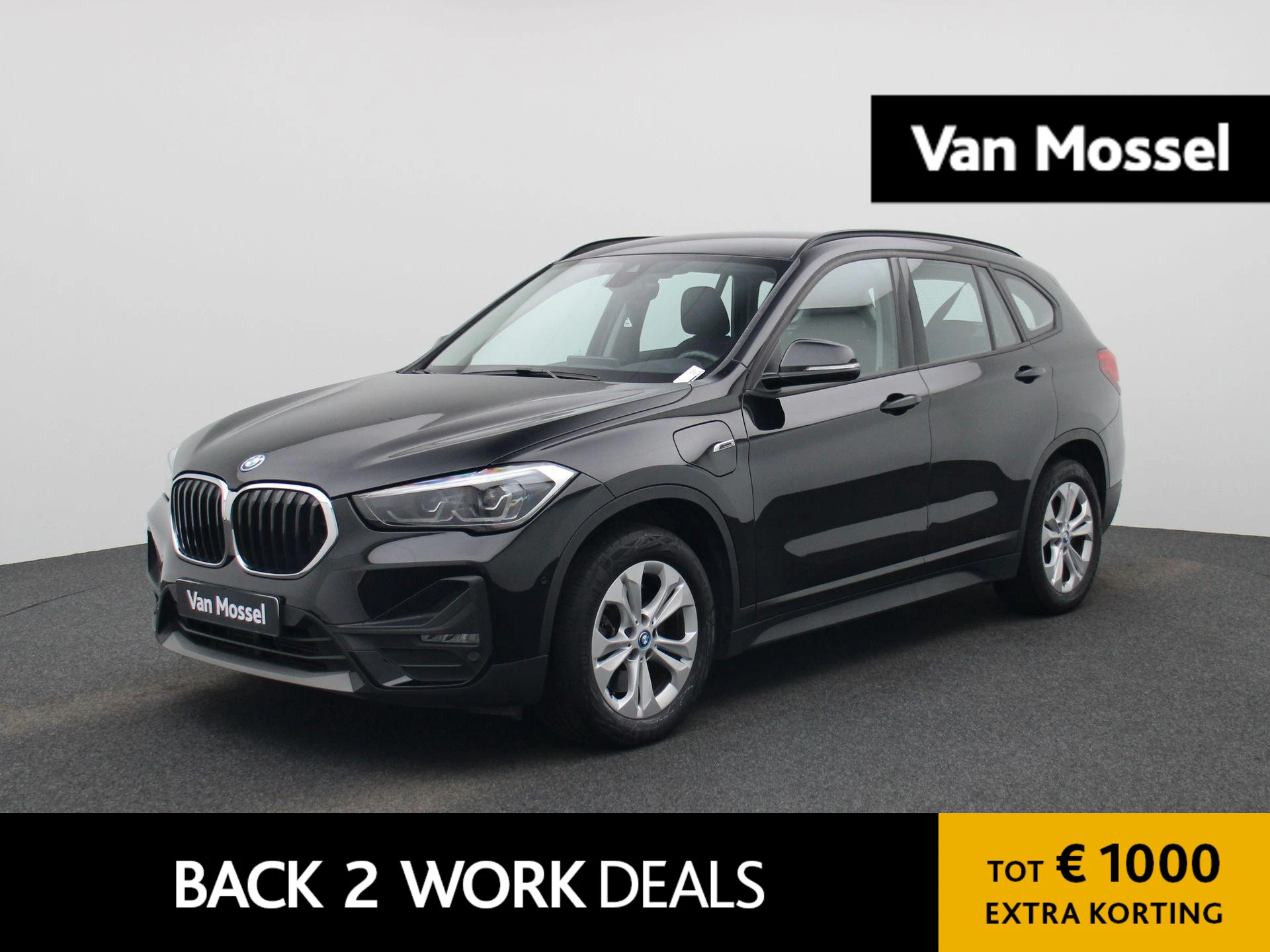 BMW X1 met kenteken 17100 – autofoto 2
