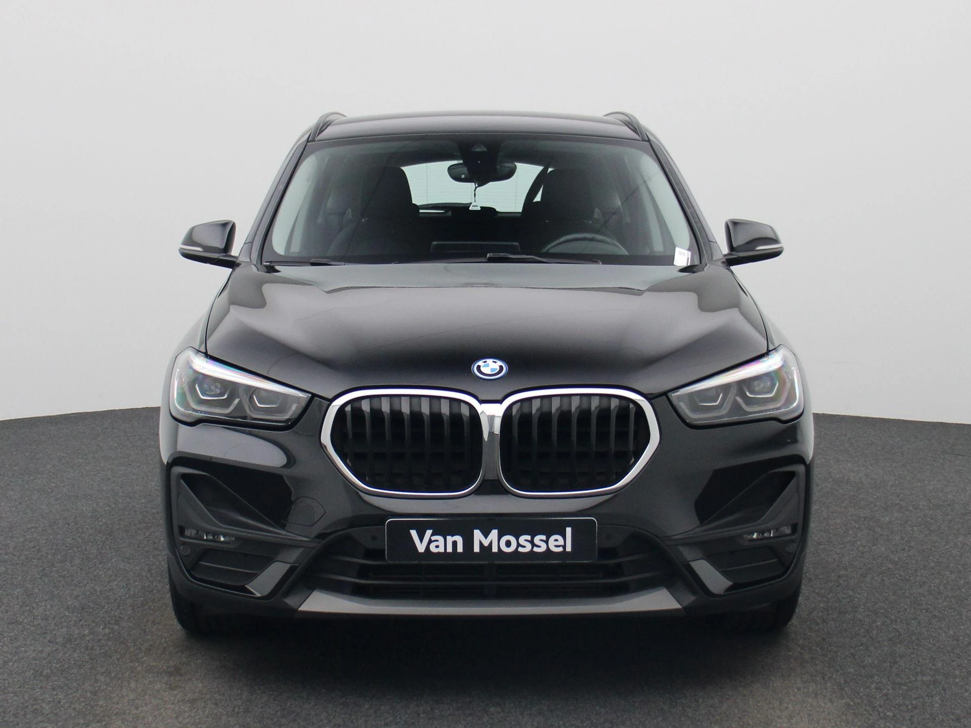 BMW X1 met kenteken 17100 – autofoto 4