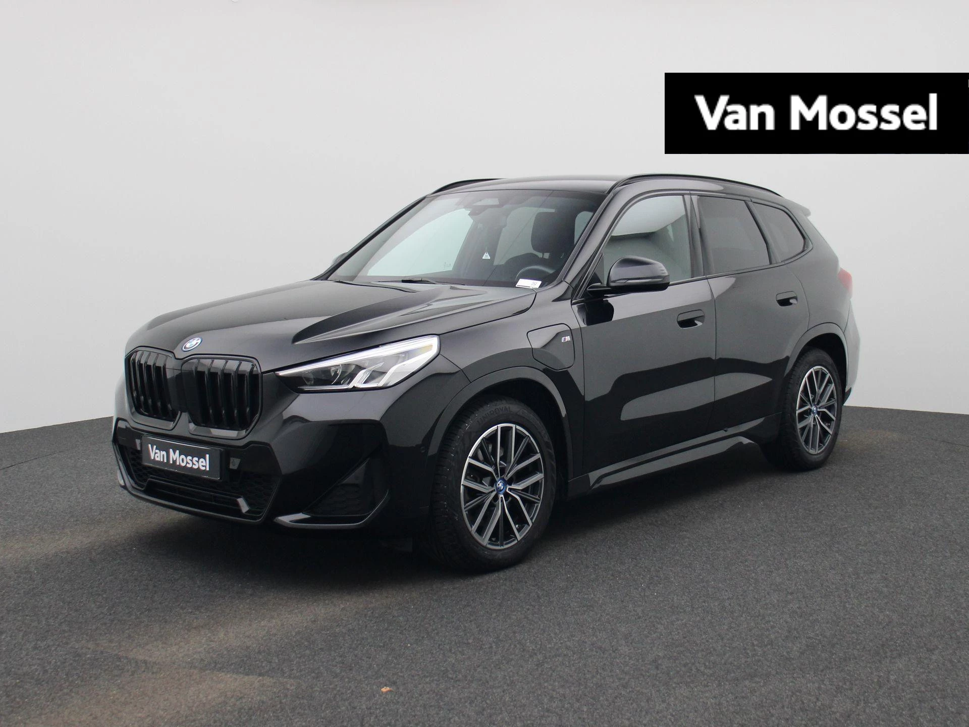 BMW X1 met kenteken JRZ-81-X – autofoto 2