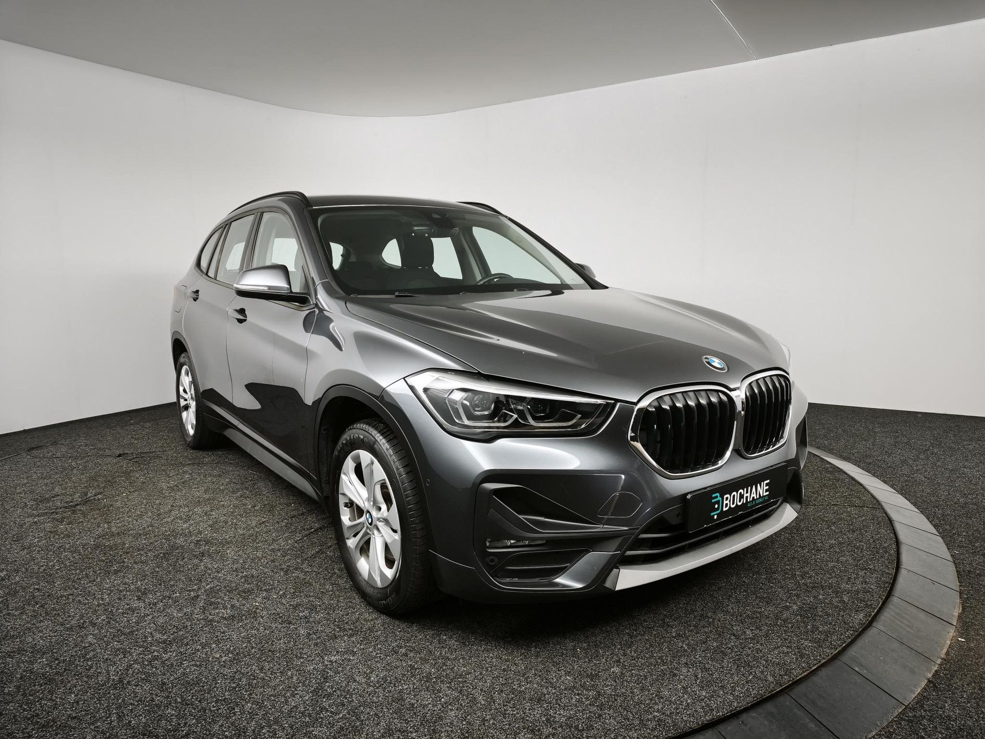 BMW X1 met kenteken KRR-79-R – detailfoto