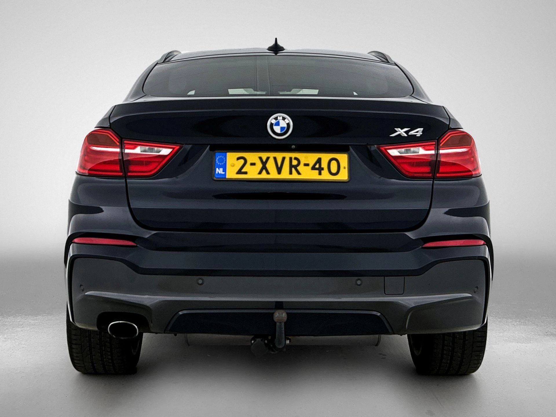 BMW X4 met kenteken 72100 – autofoto 5