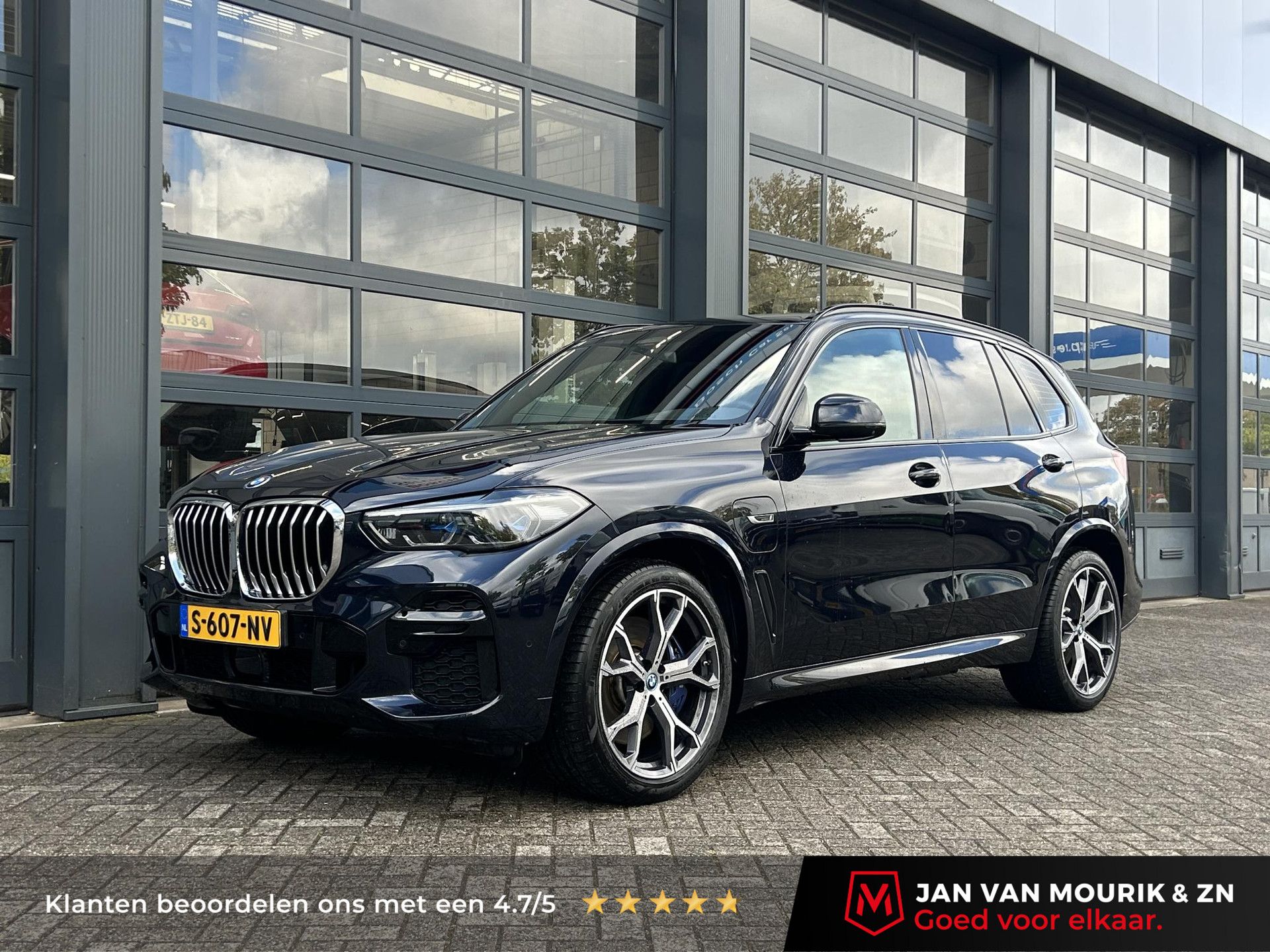 BMW X5 met kenteken S-607-NV – vooraanzicht
