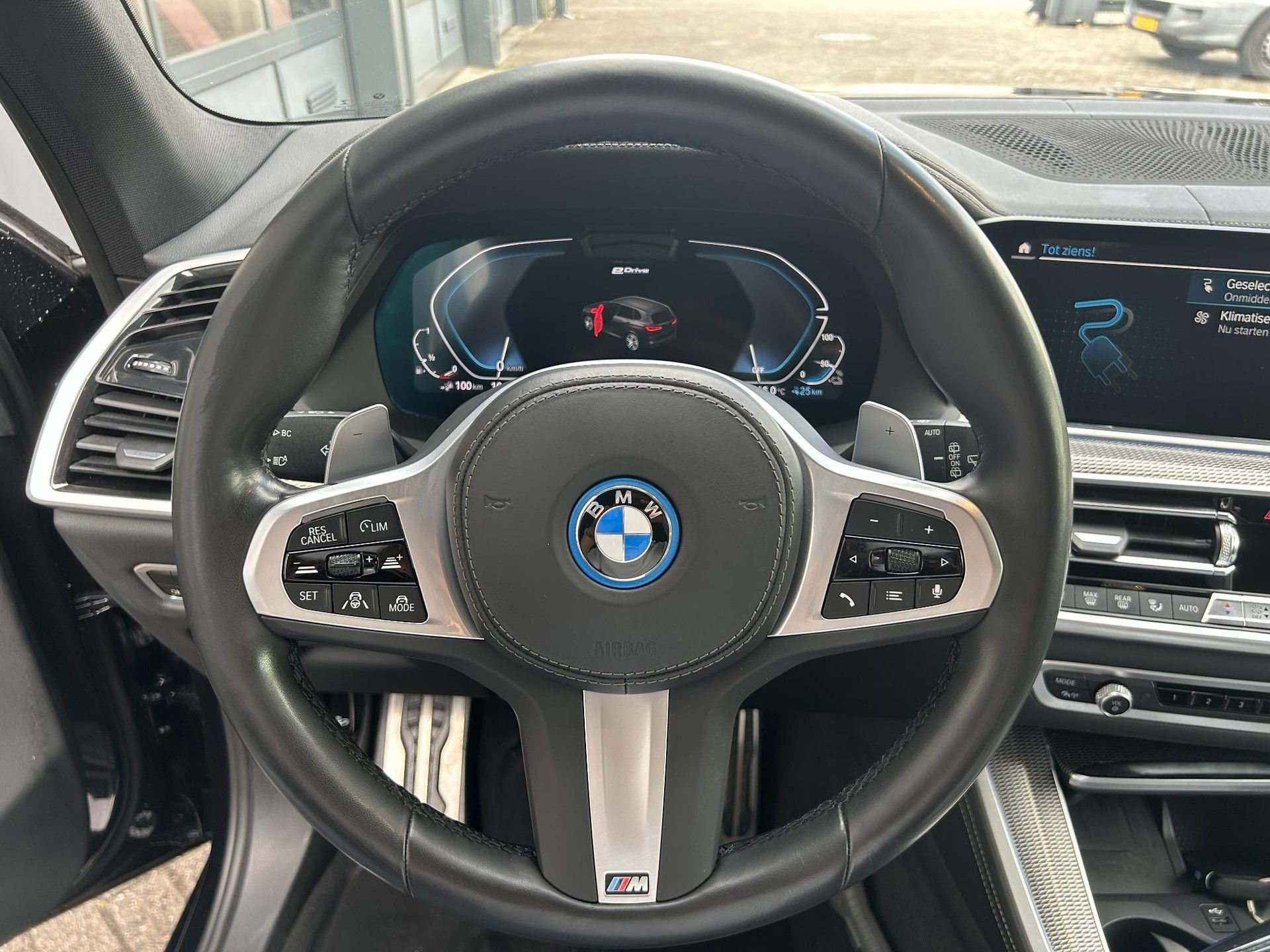 BMW X5 met kenteken S-607-NV – detailfoto