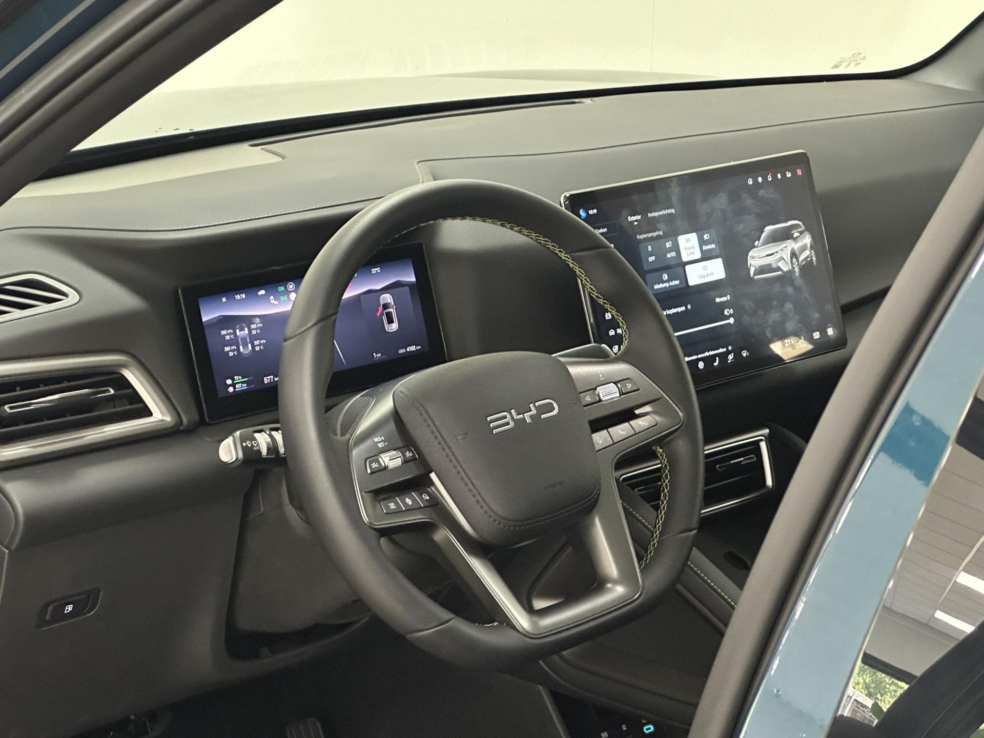 BYD ATTO2 met kenteken KLB-14-D – interieur
