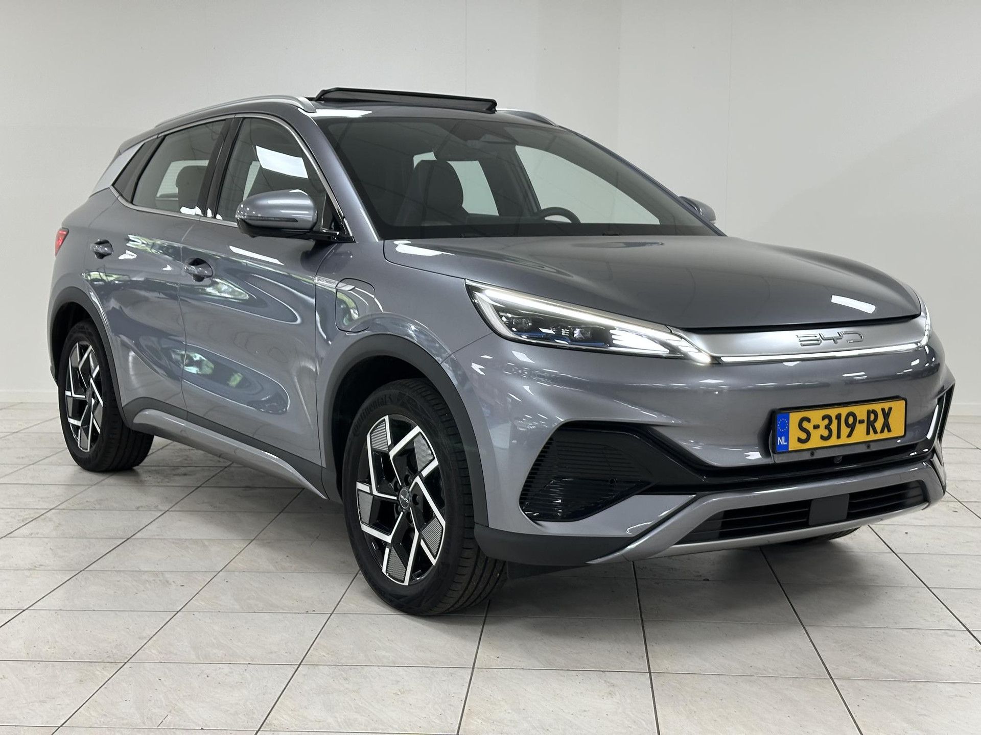 BYD ATTO3 met kenteken S-319-RX – detailfoto