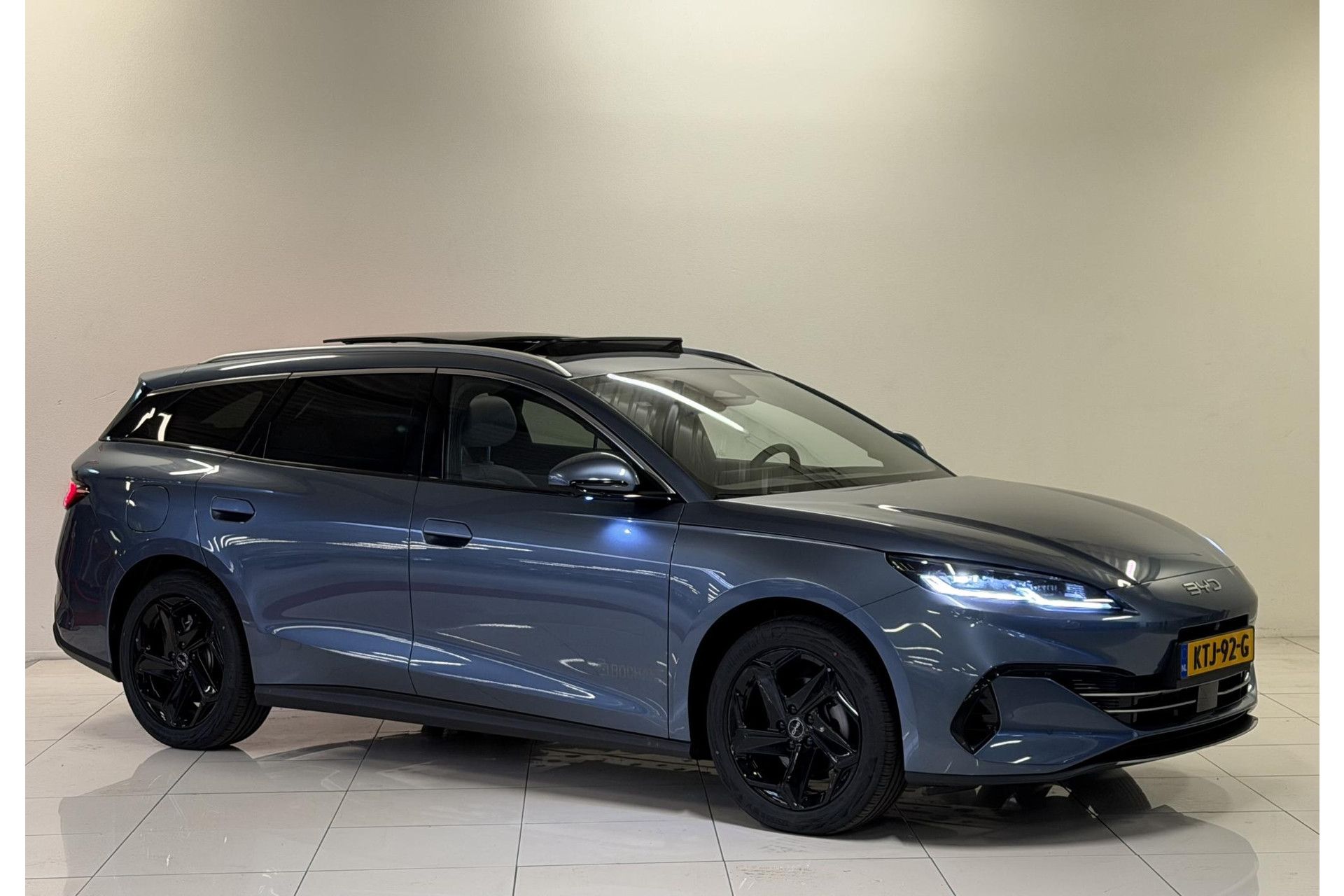 BYD SEAL met kenteken KTJ-92-G – detailfoto