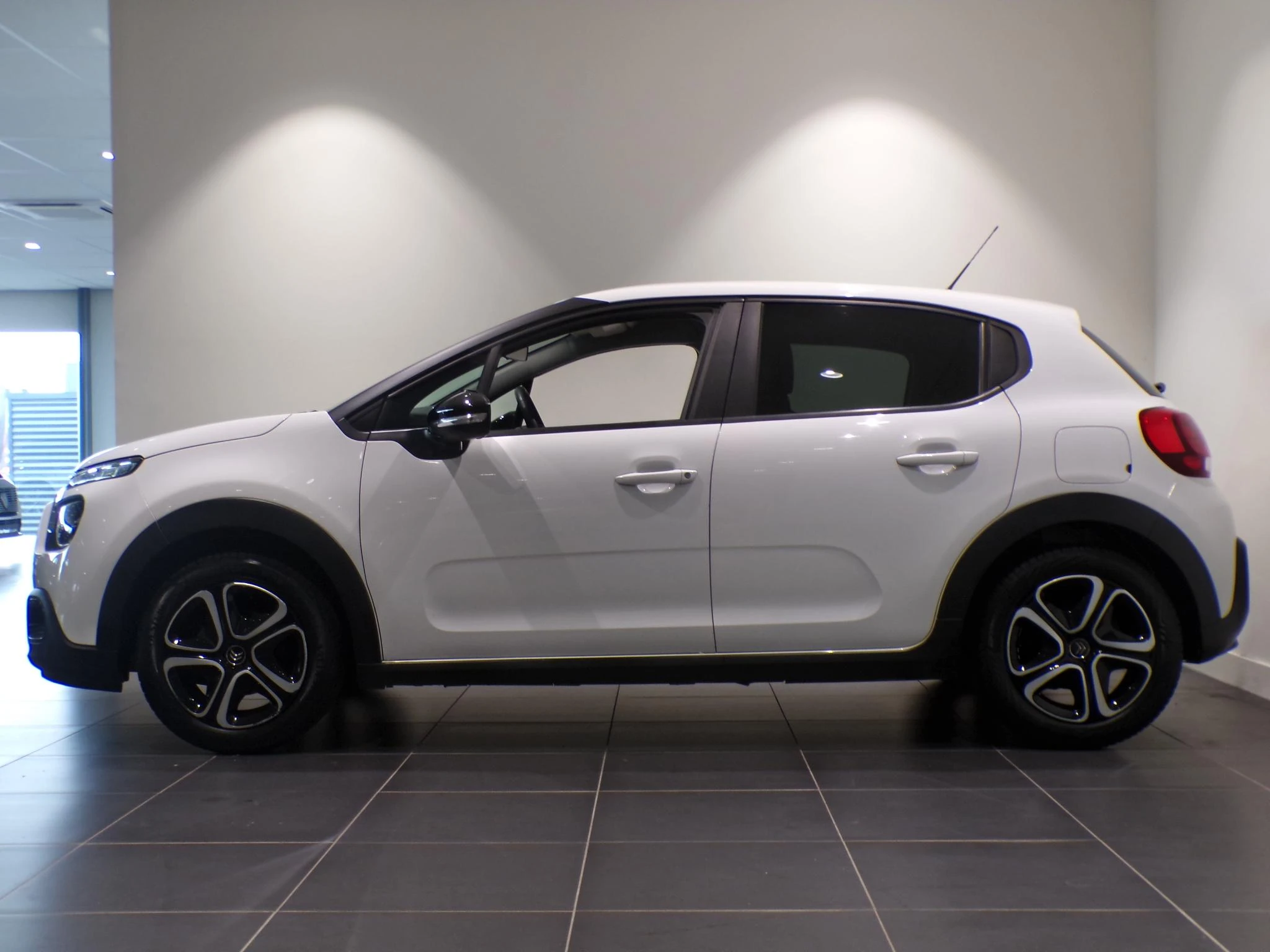 Citroën C3 met kenteken 49100 – autofoto 5