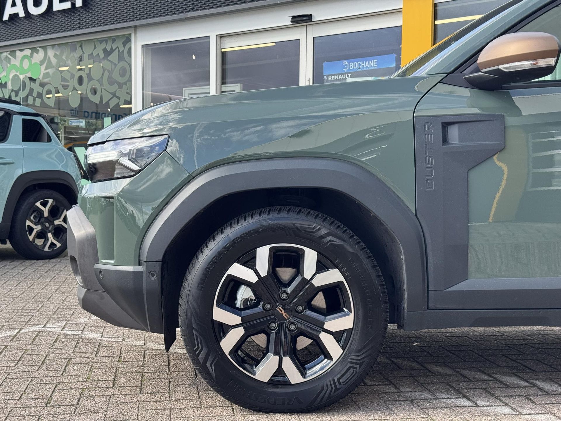 Dacia Duster met kenteken GPD-60-P – dashboard