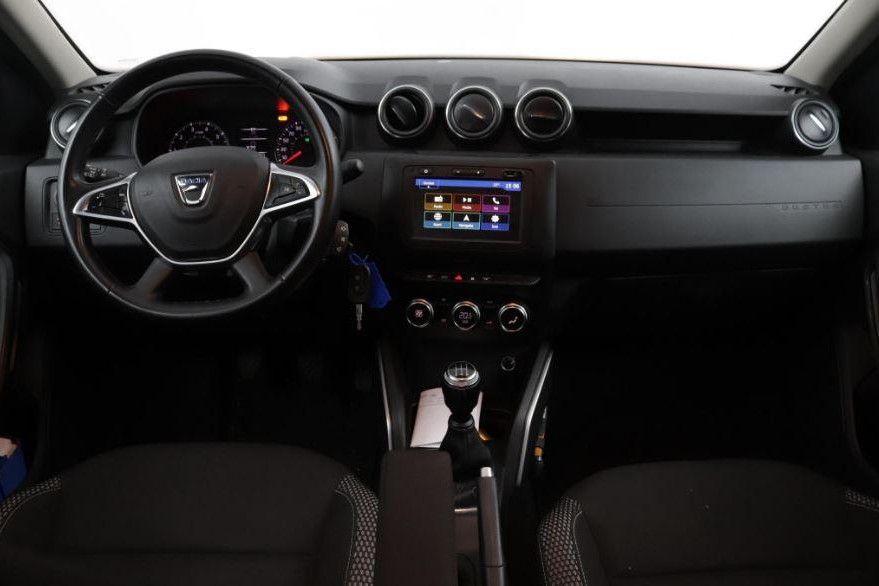 Dacia Duster met kenteken H-094-PH – interieur