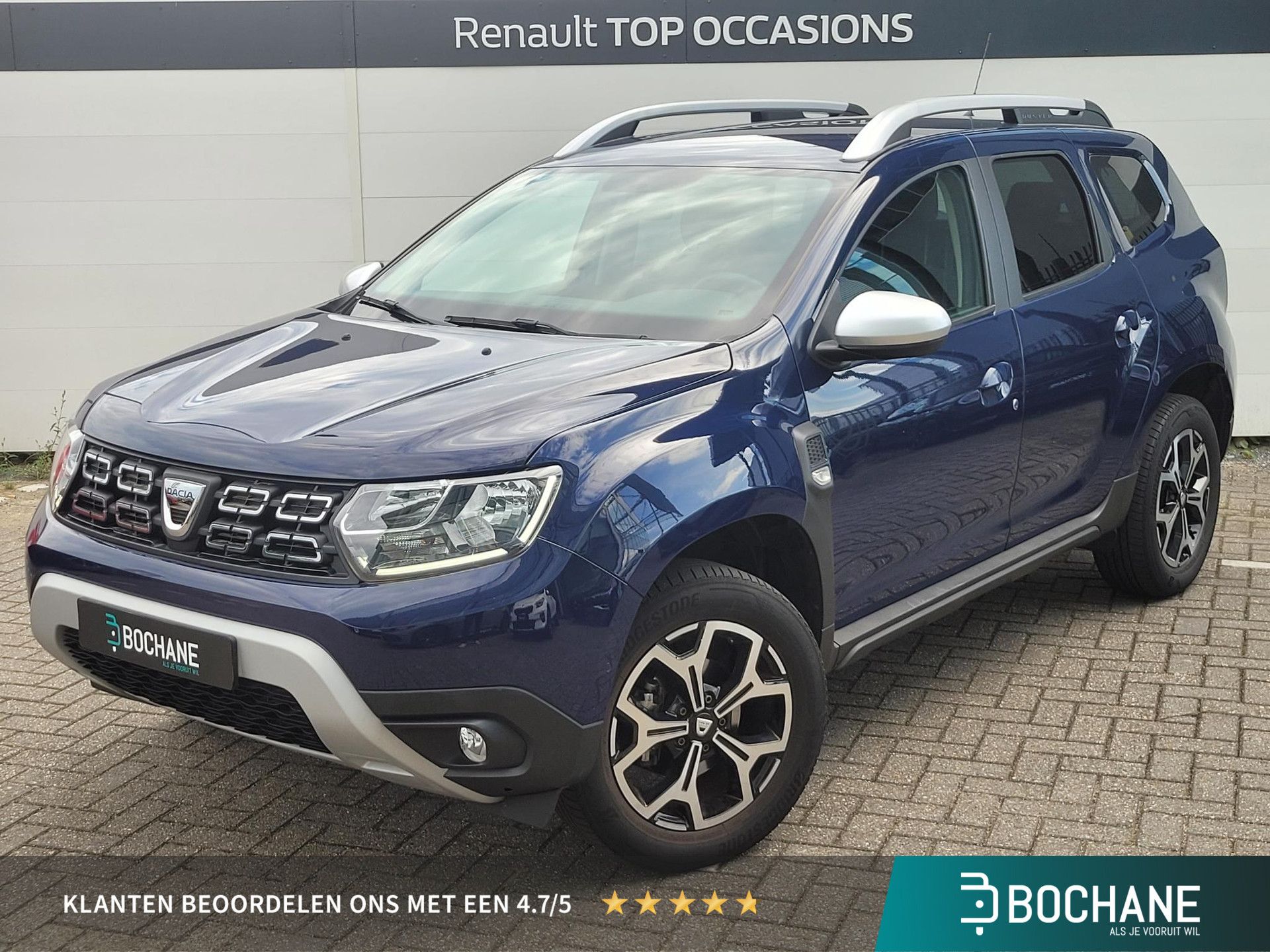 Dacia Duster met kenteken L-885-SG – vooraanzicht