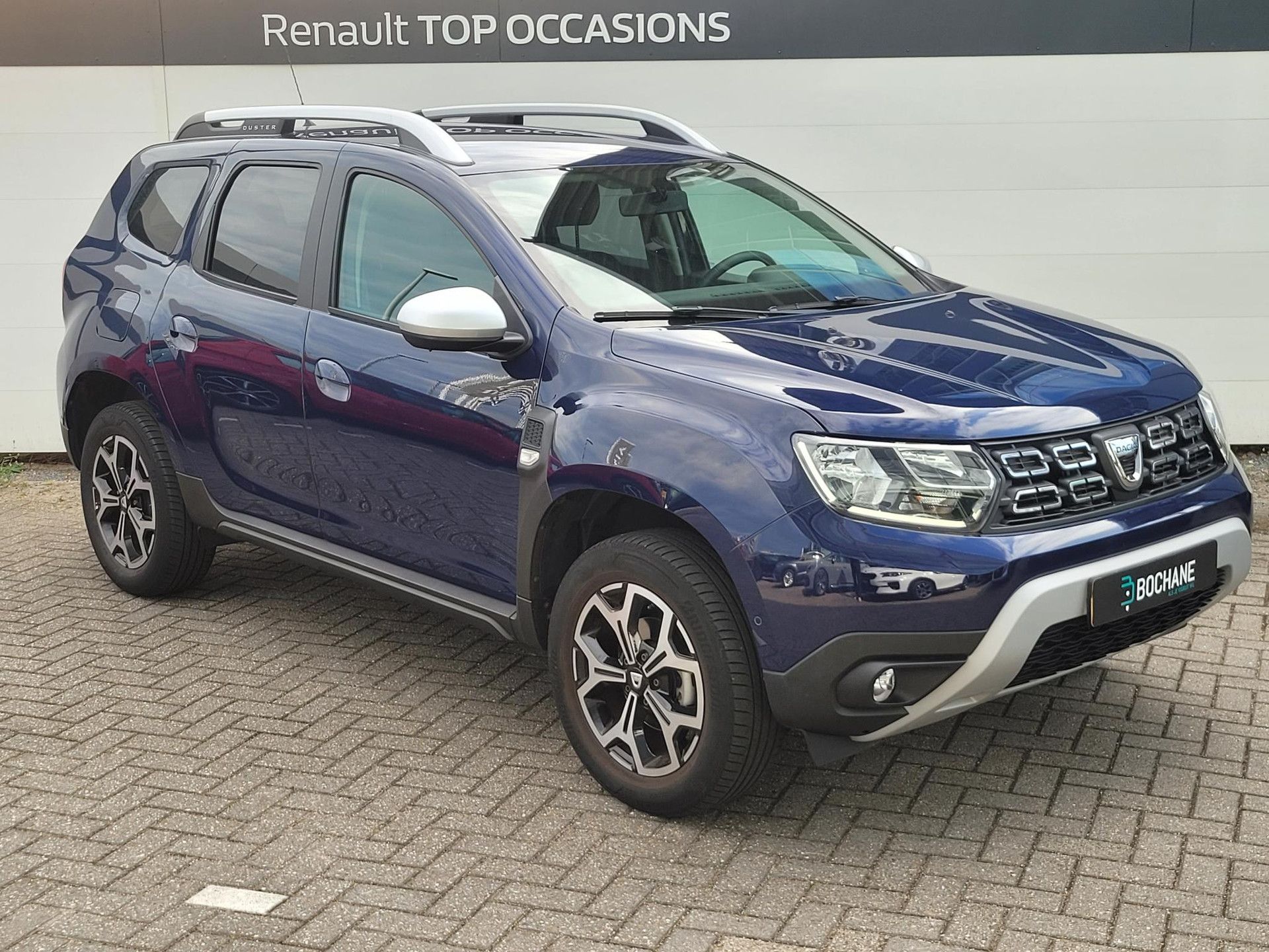 Dacia Duster met kenteken L-885-SG – detailfoto