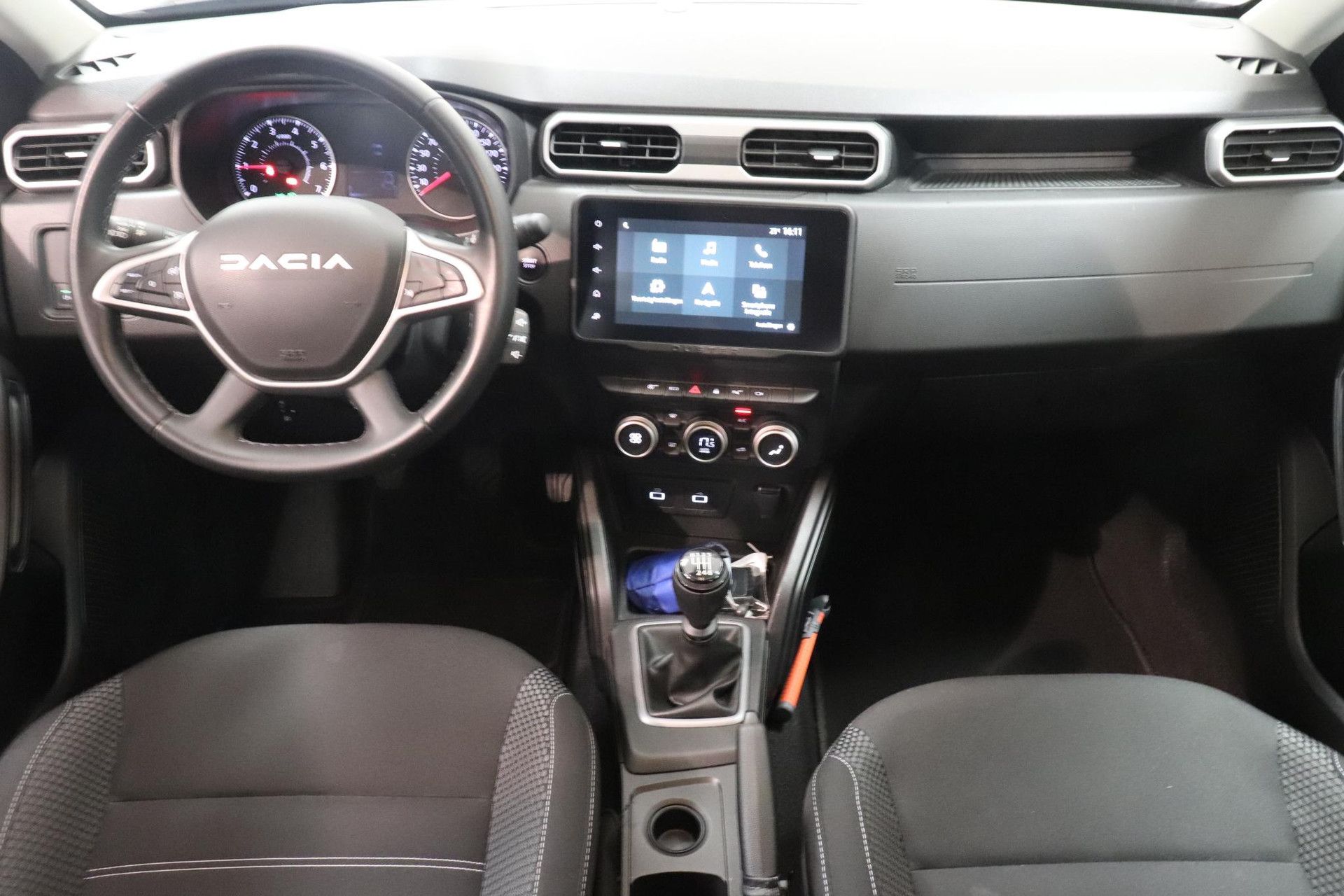 Dacia Duster met kenteken T-105-GX – interieur