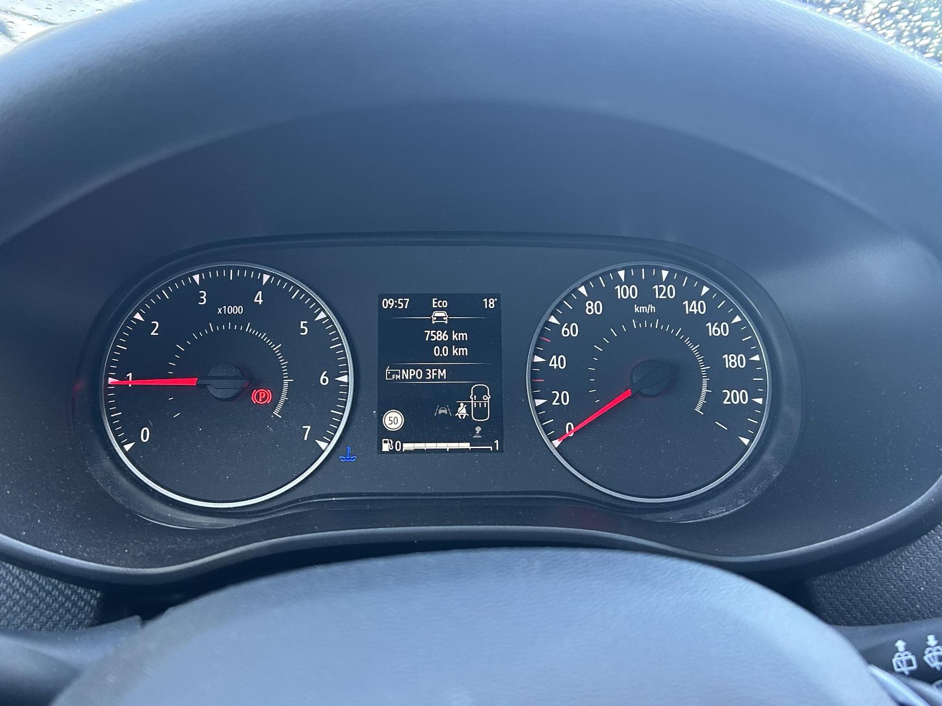 Dacia Jogger met kenteken GPS-09-T – dashboard
