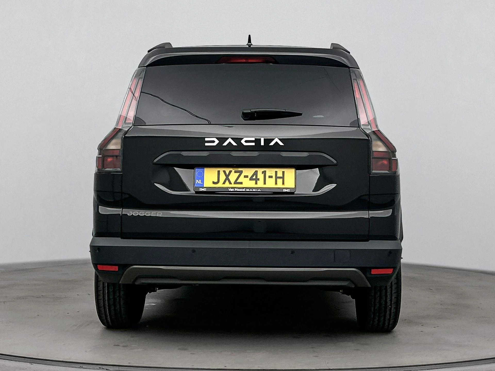 Dacia Jogger met kenteken JXZ-41-H – autofoto 5