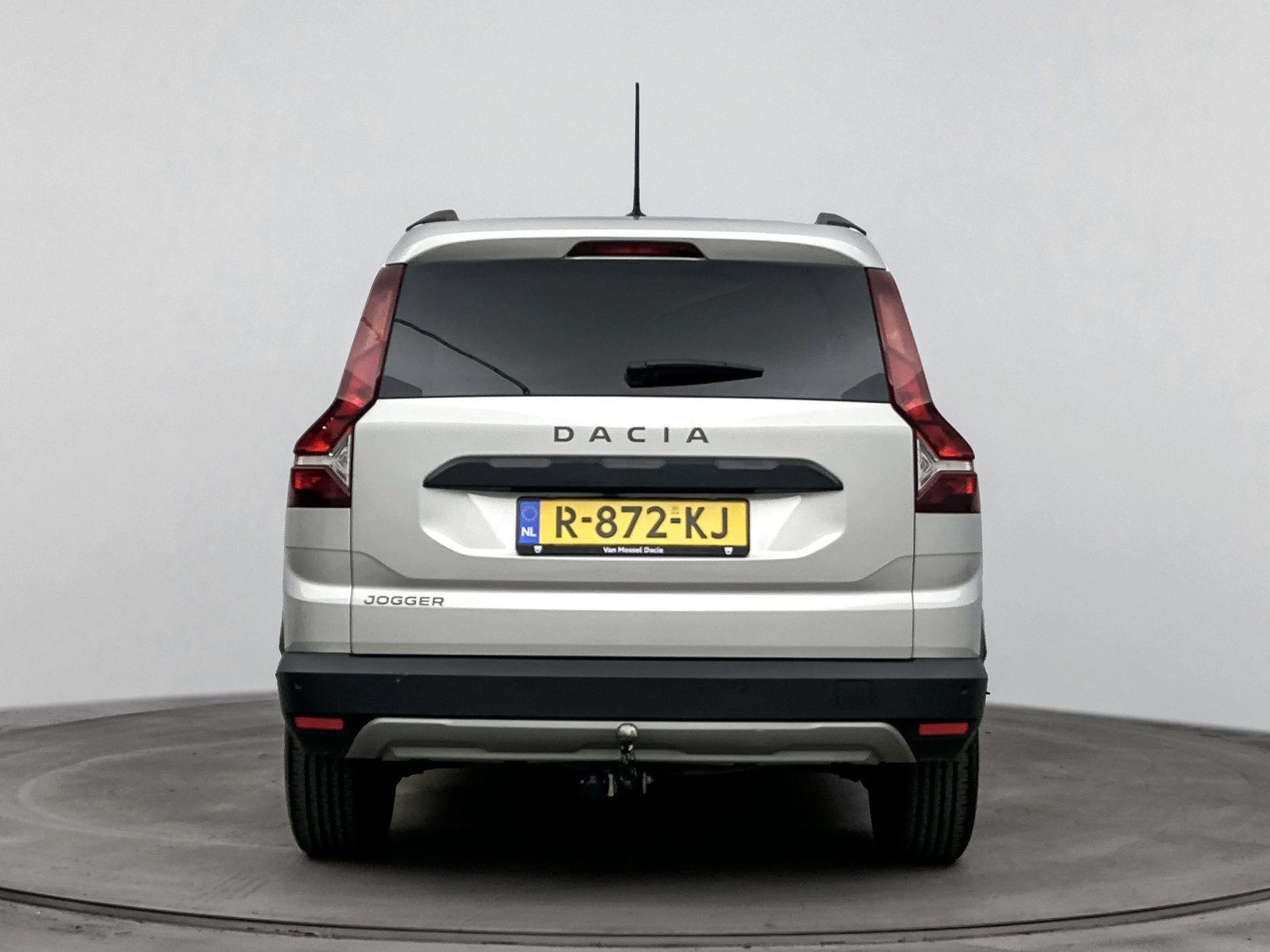 Dacia Jogger met kenteken R-872-KJ – autofoto 5