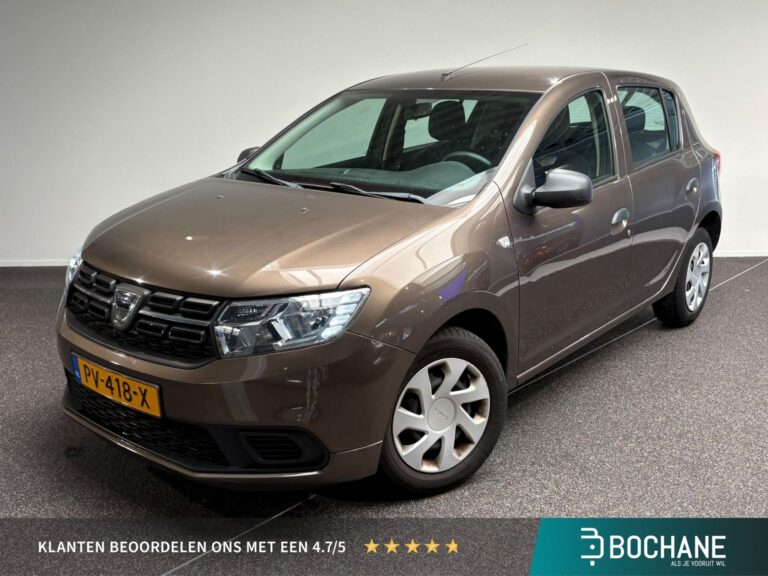 Dacia Sandero met kenteken PV-418-X – vooraanzicht