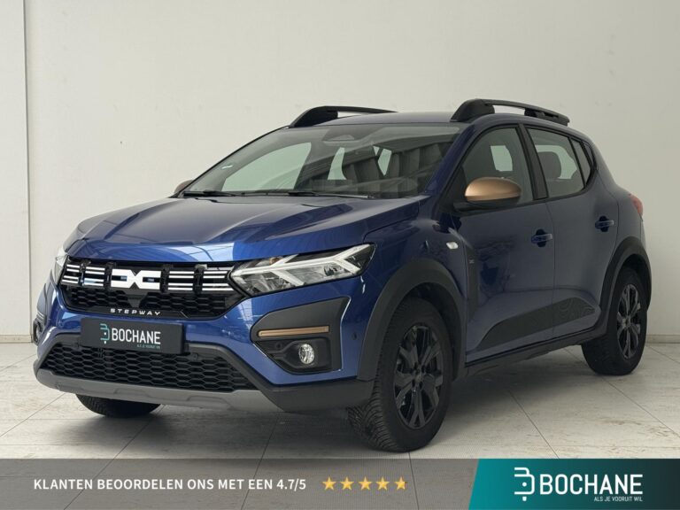 Dacia SanderoStepway met kenteken JDG-88-B – vooraanzicht