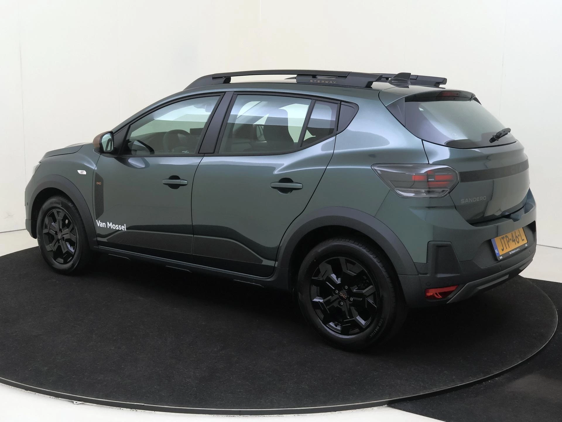 Dacia SanderoStepway met kenteken JTP-46-L – autofoto 4