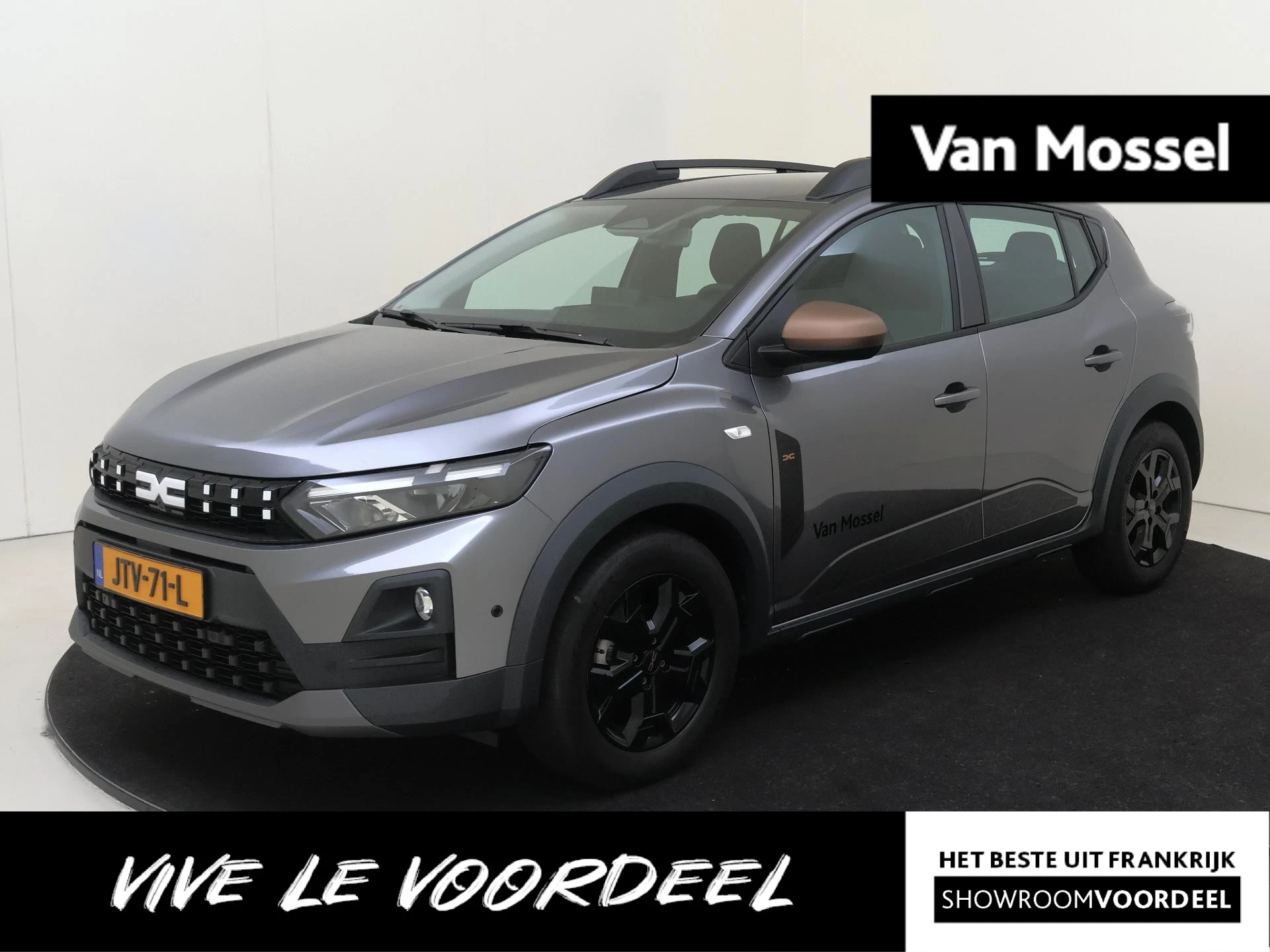 Dacia SanderoStepway met kenteken JTV-71-L – autofoto 2