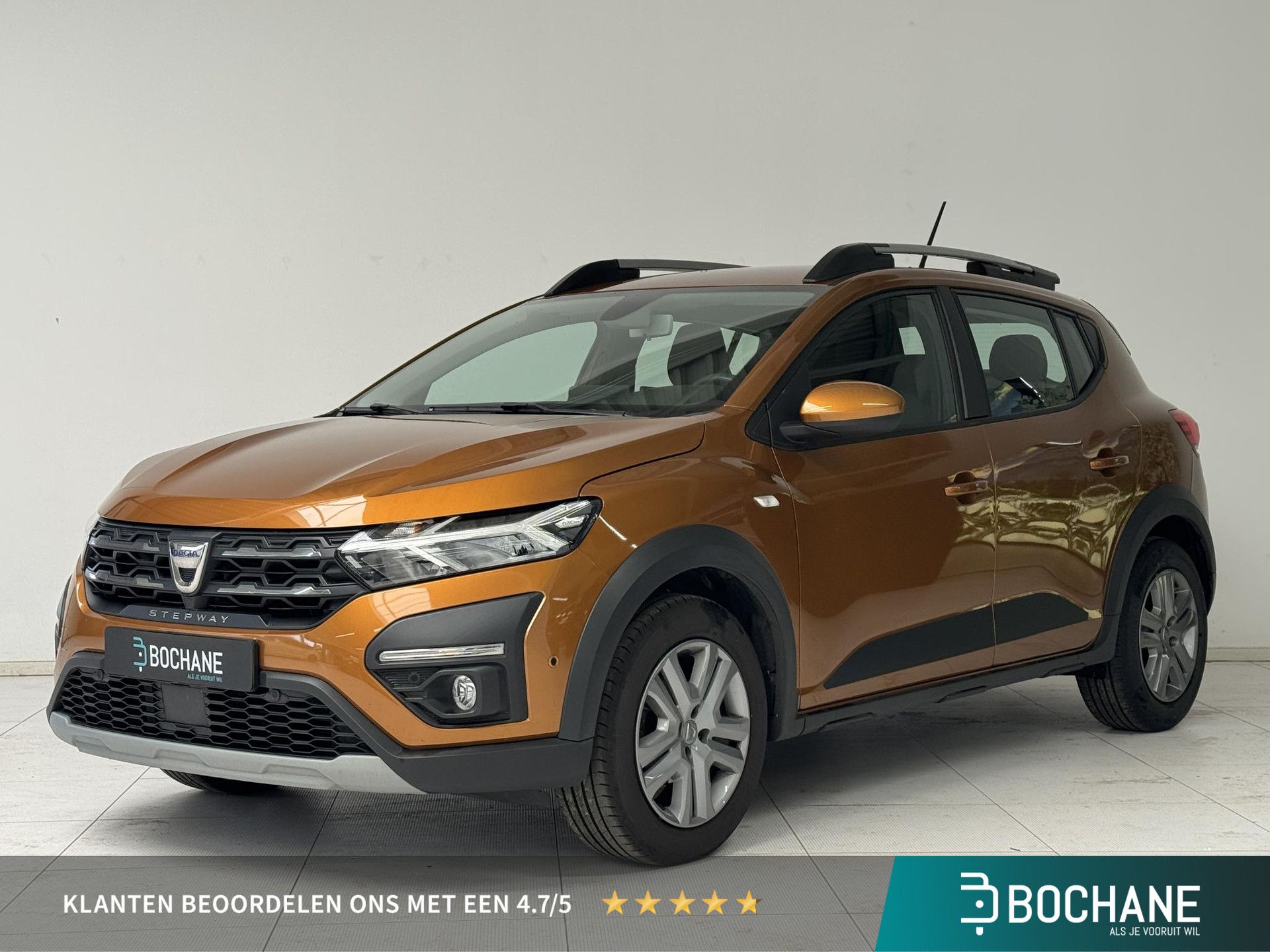 Dacia SanderoStepway met kenteken R-267-JP – vooraanzicht
