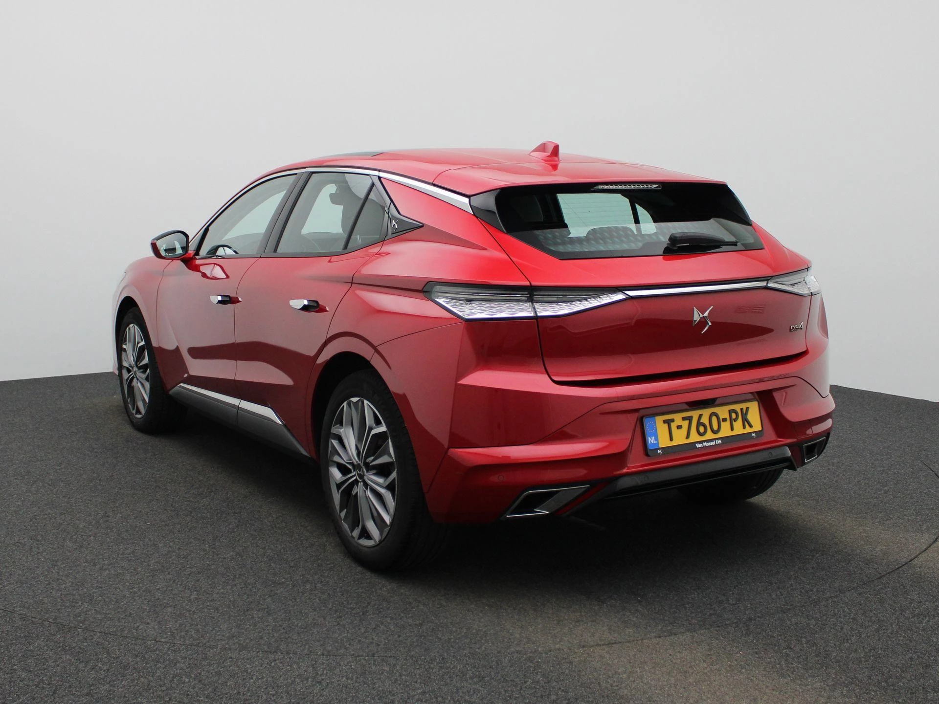DS DS4 met kenteken T-760-PK – autofoto 4