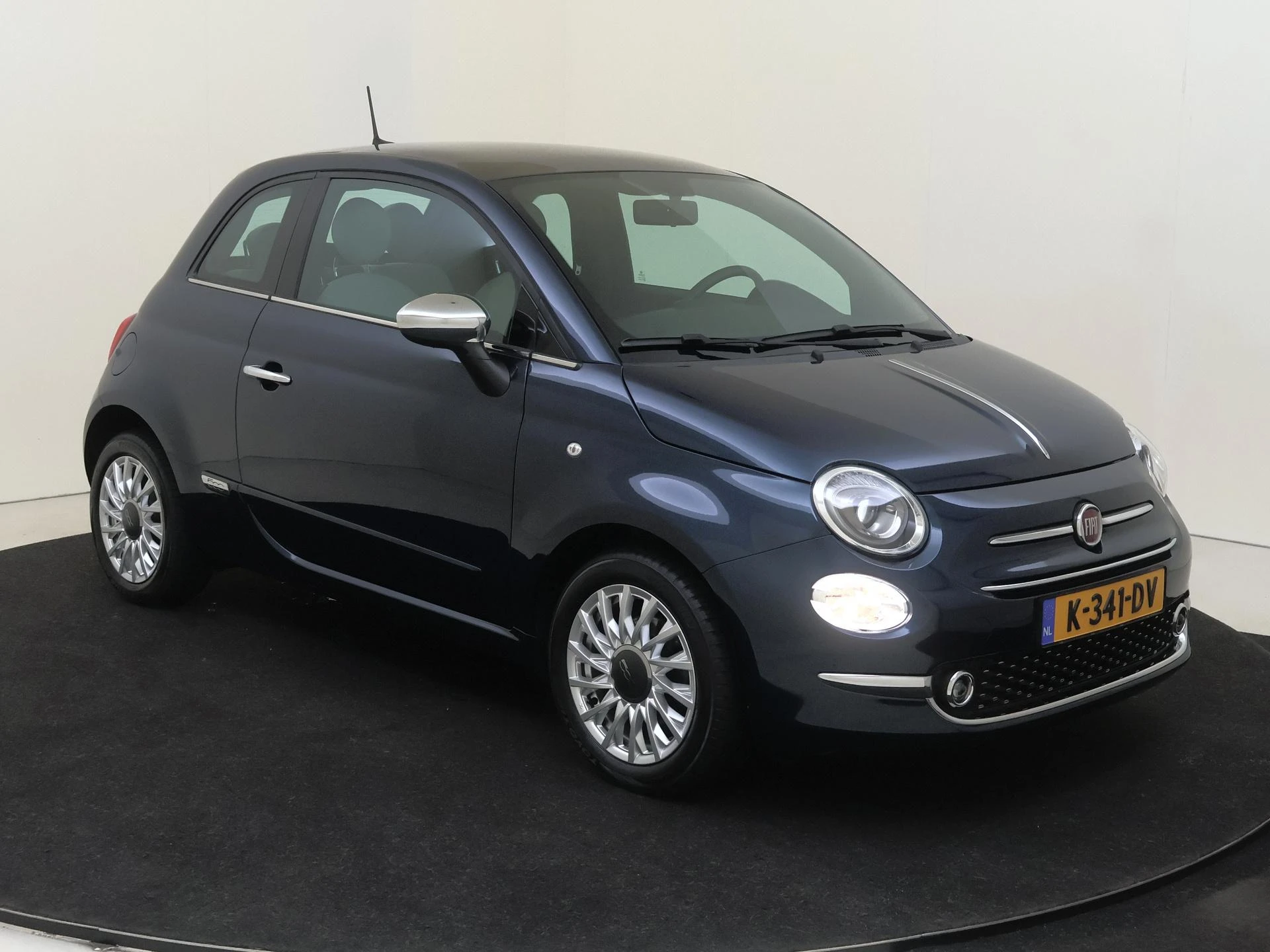 Fiat 500 met kenteken 47100 – autofoto 4