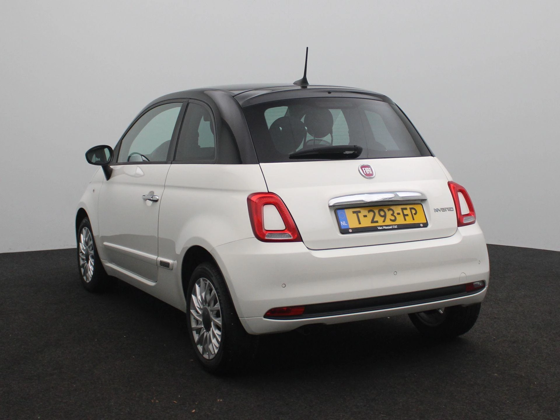 Fiat 500 met kenteken T-293-FP – autofoto 3