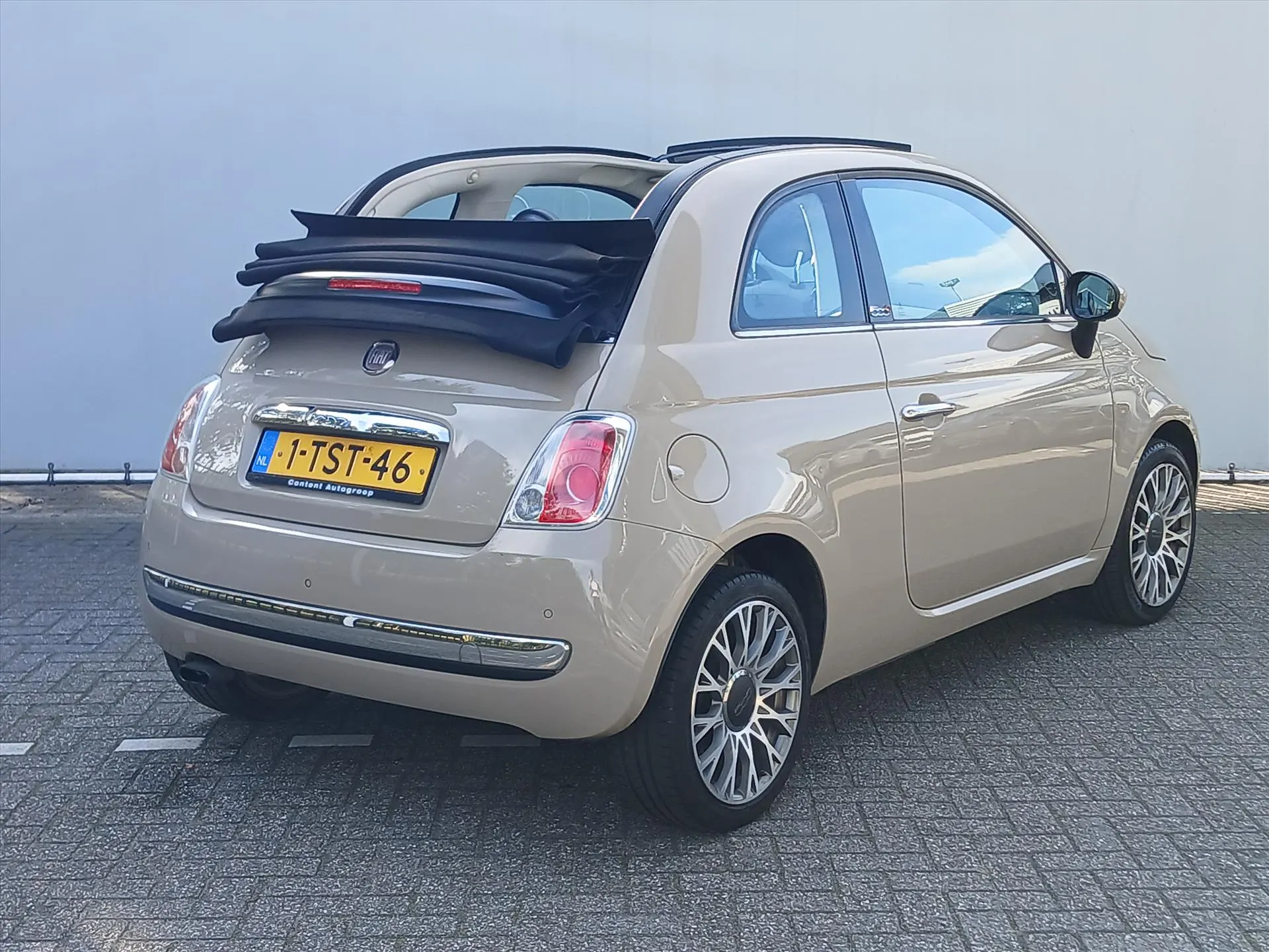 Fiat 500C met kenteken 1-TST-46 – autofoto 5