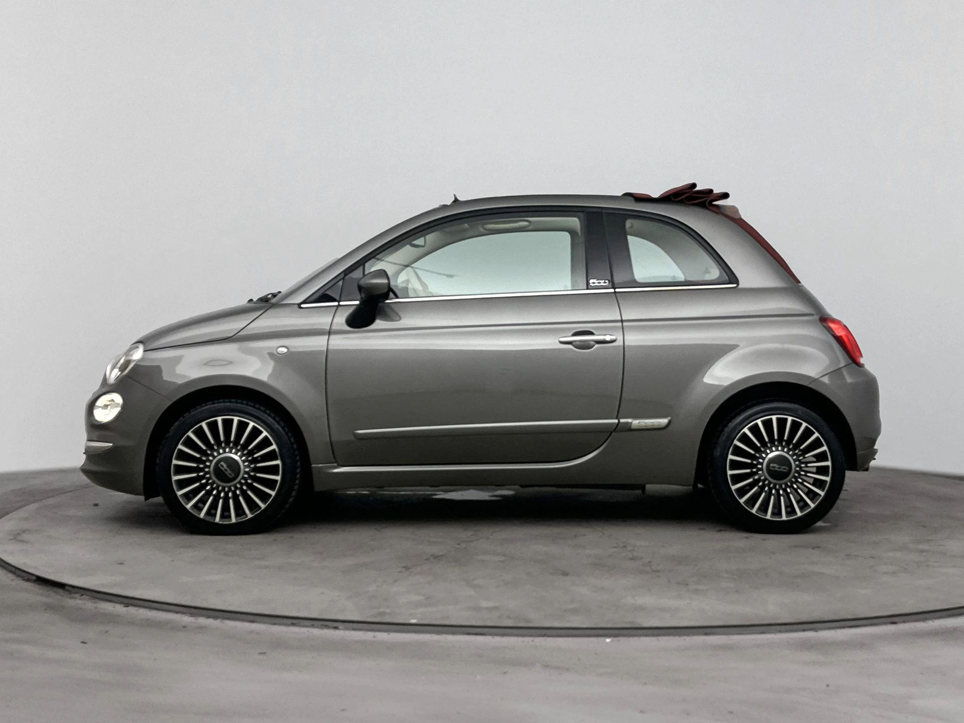 Fiat 500C met kenteken 45100 – autofoto 4