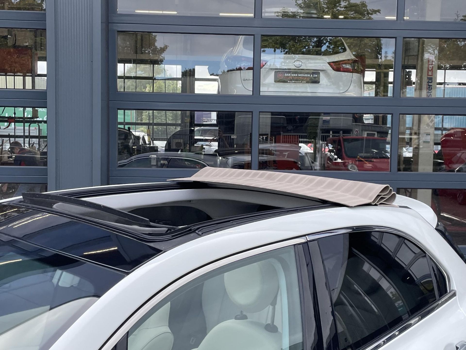 Fiat 500X met kenteken S-686-BR – detailfoto