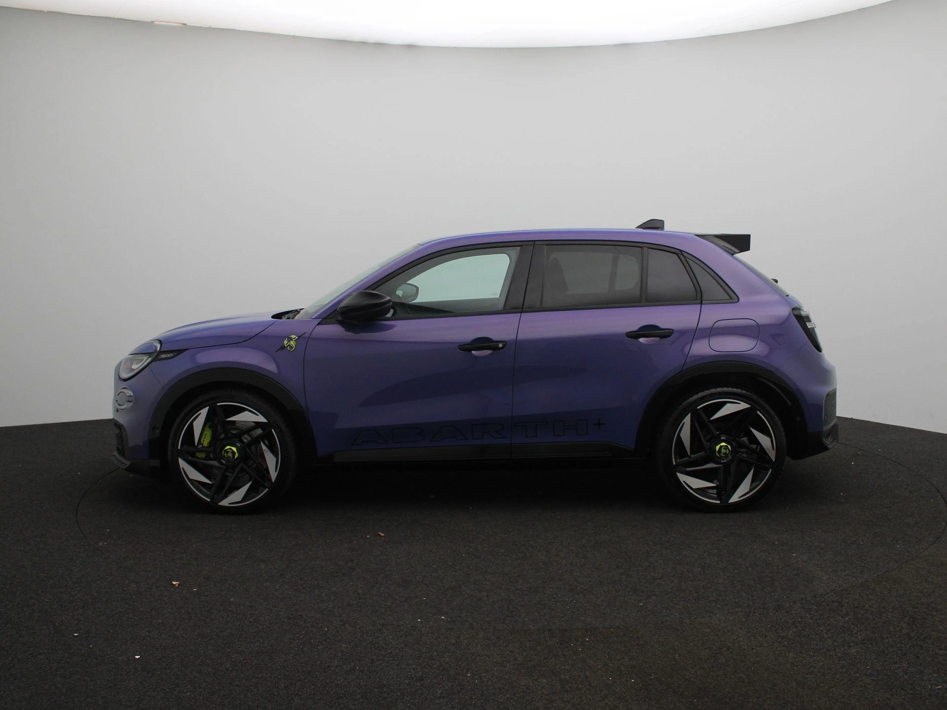 Abarth 600e – autofoto 5
