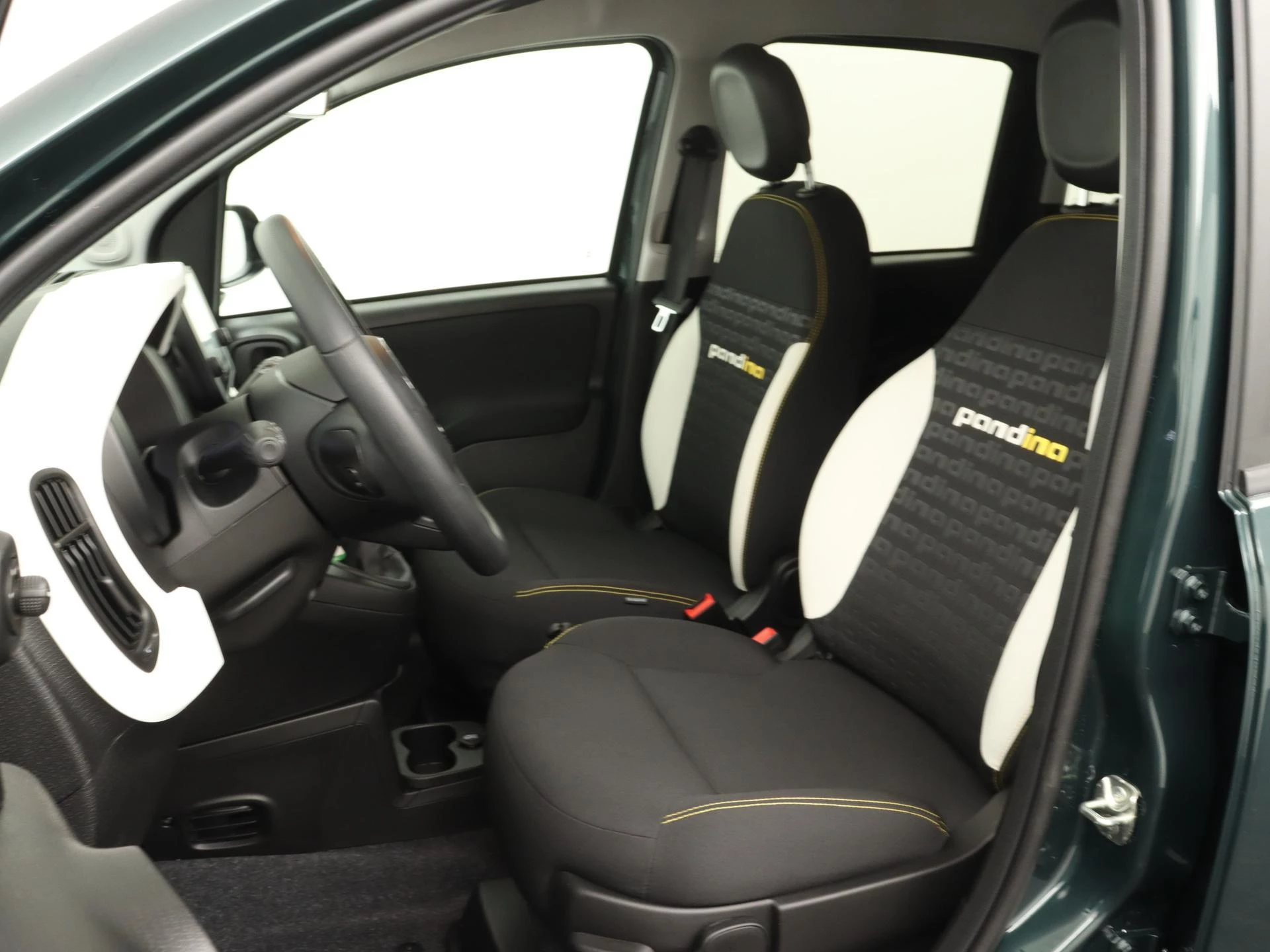 Fiat Panda met kenteken HFV-29-Z – autofoto 3
